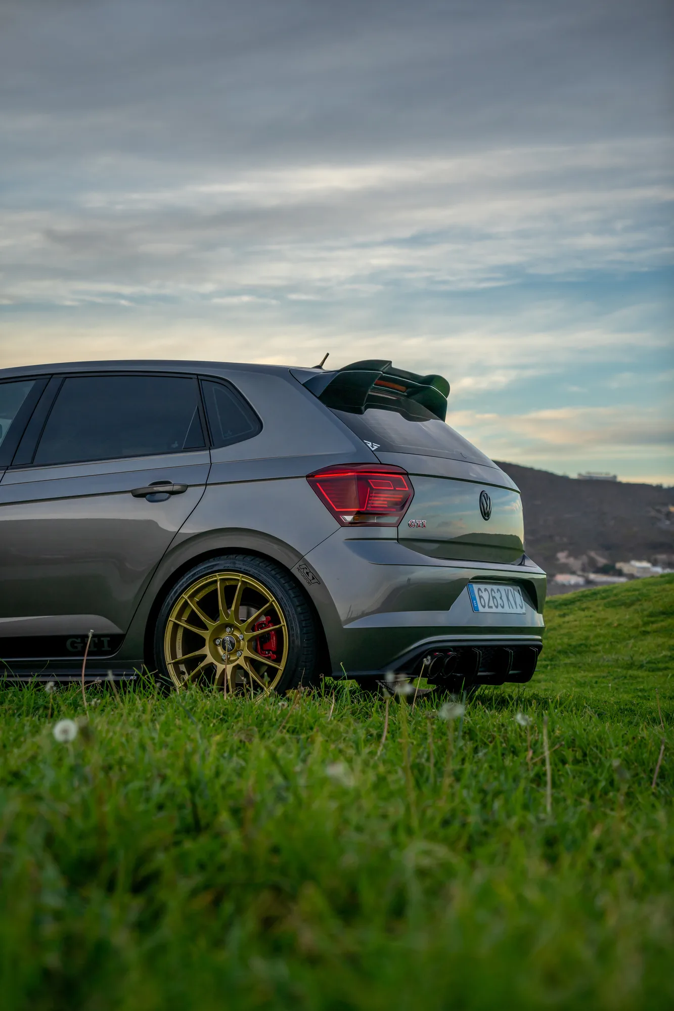 OZ Racing Ultraleggera on Volkswagen Polo Mk6 (AW), photo 4