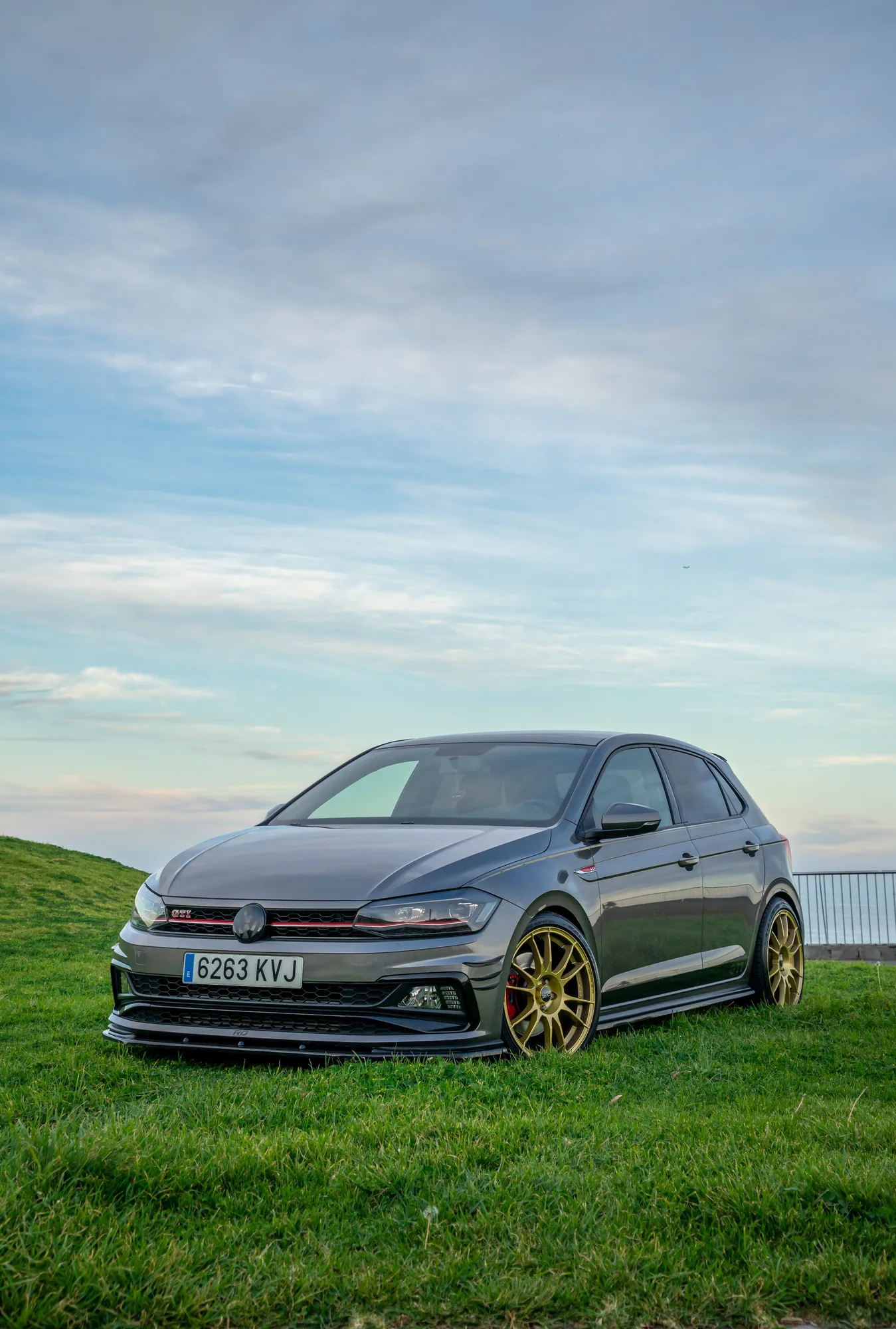 OZ Racing Ultraleggera on Volkswagen Polo Mk6 (AW), photo 5