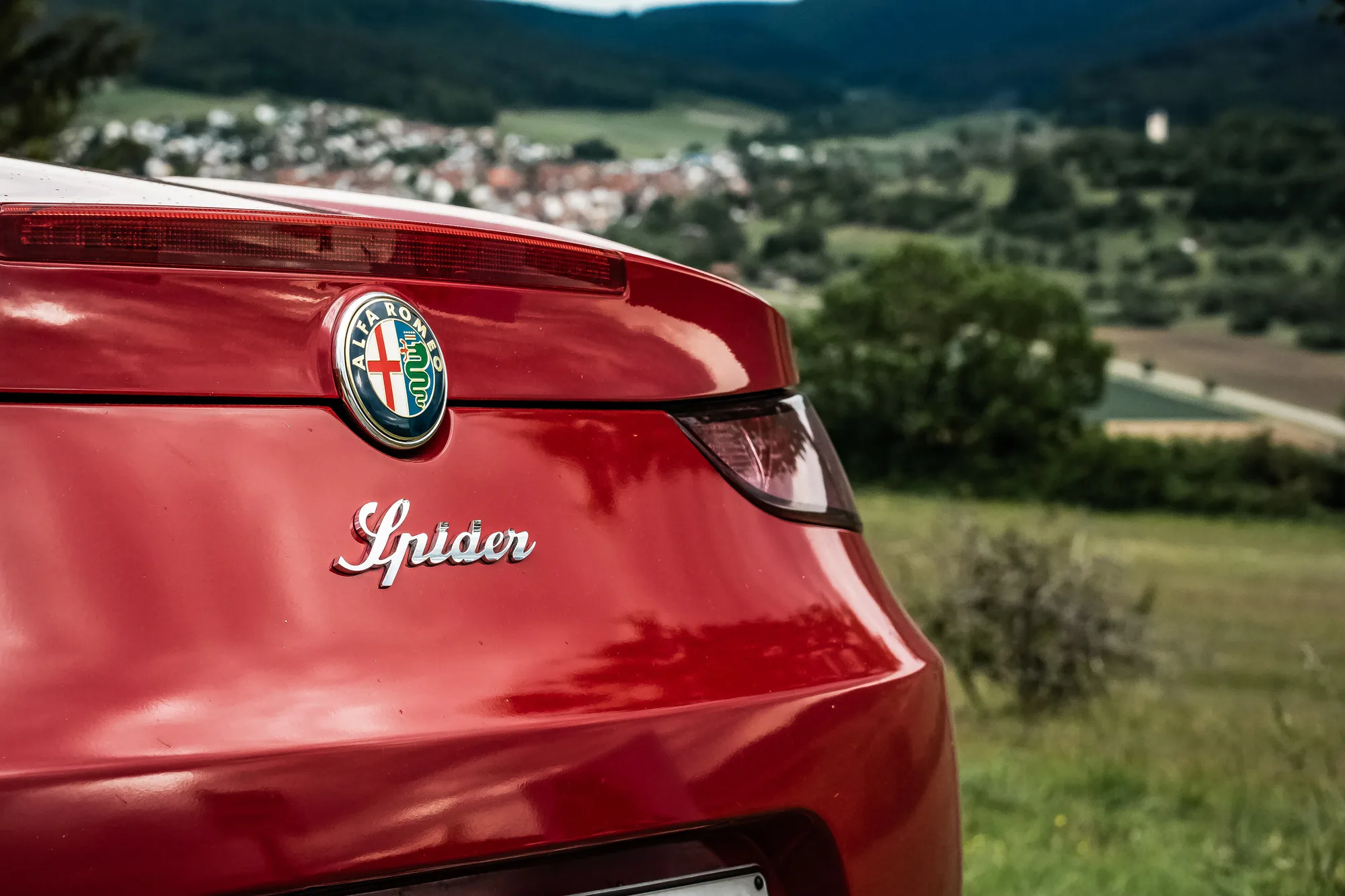 OZ Racing Ultraleggera on Alfa Romeo Spider 939 (2006), photo 4