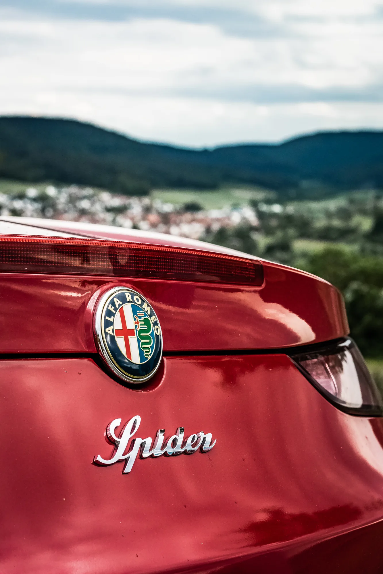 OZ Racing Ultraleggera on Alfa Romeo Spider 939 (2006), photo 7