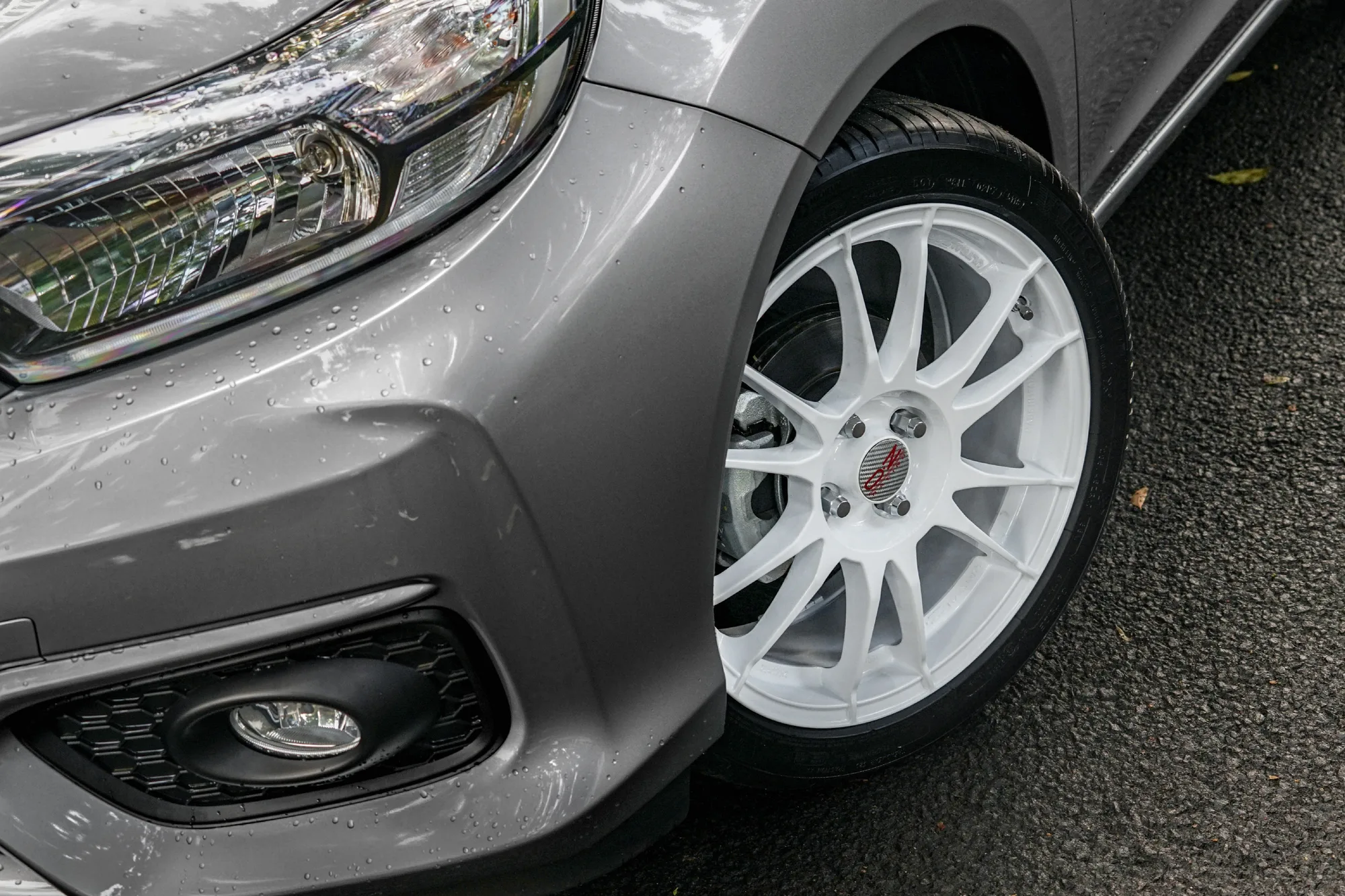 OZ Racing Ultraleggera on Honda Brio 2nd gen (DD1)
