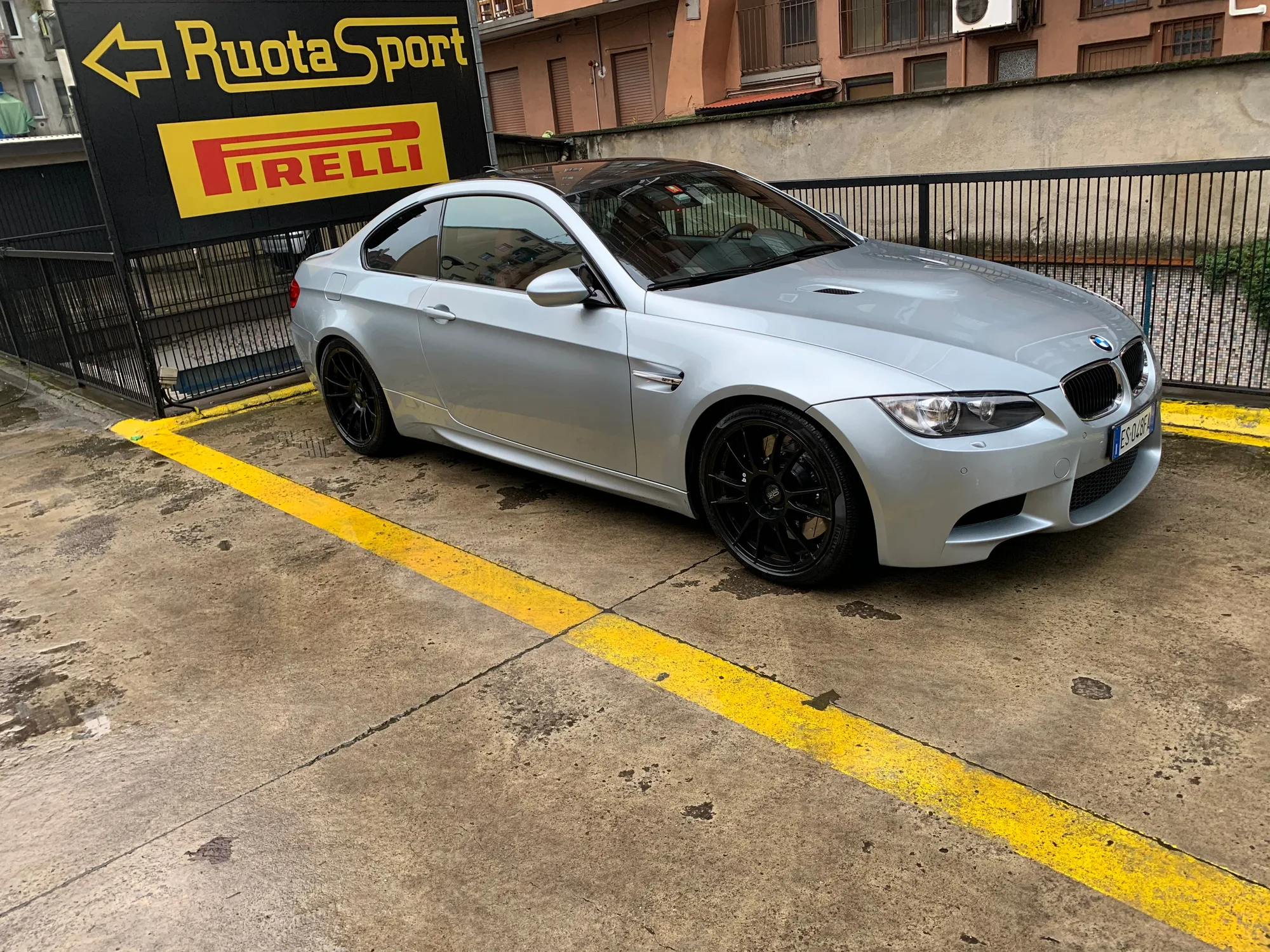 OZ Racing Ultraleggera on BMW M3 E92.1