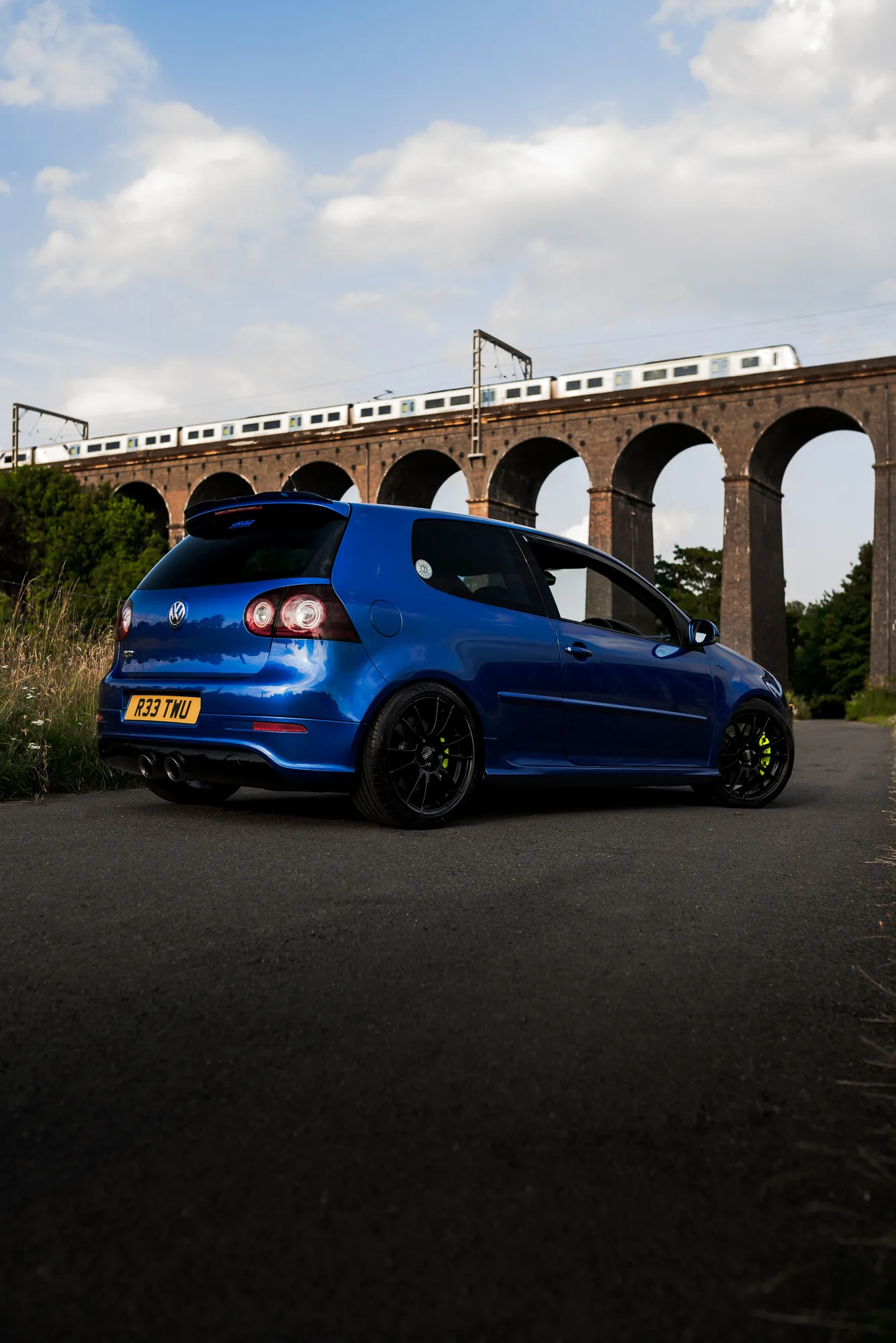 OZ Racing Ultraleggera on Volkswagen Golf Mk5 (Typ 1K), photo 9
