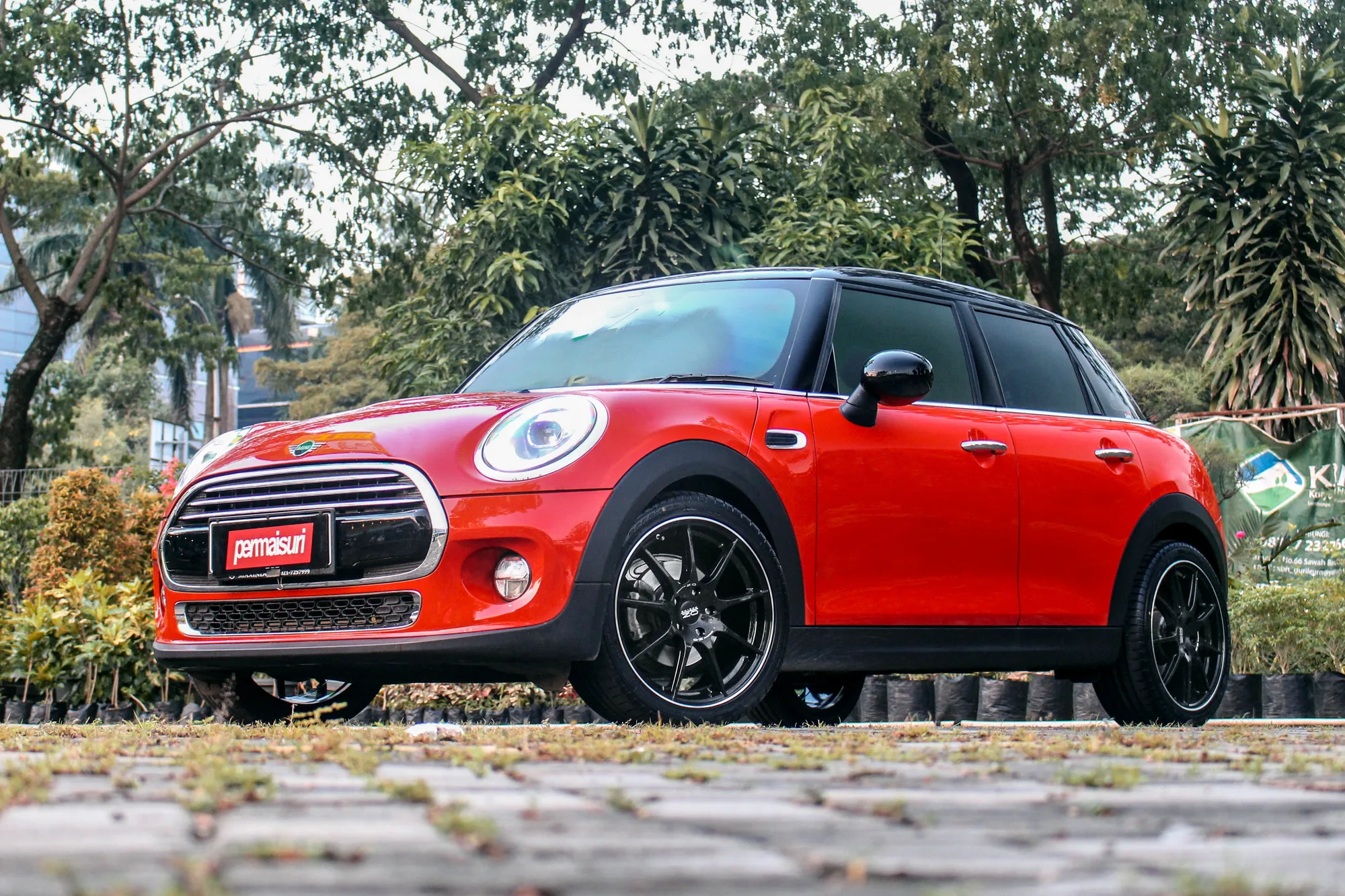 OZ Racing Veloce GT on Mini Cooper F56 (2014-2023)