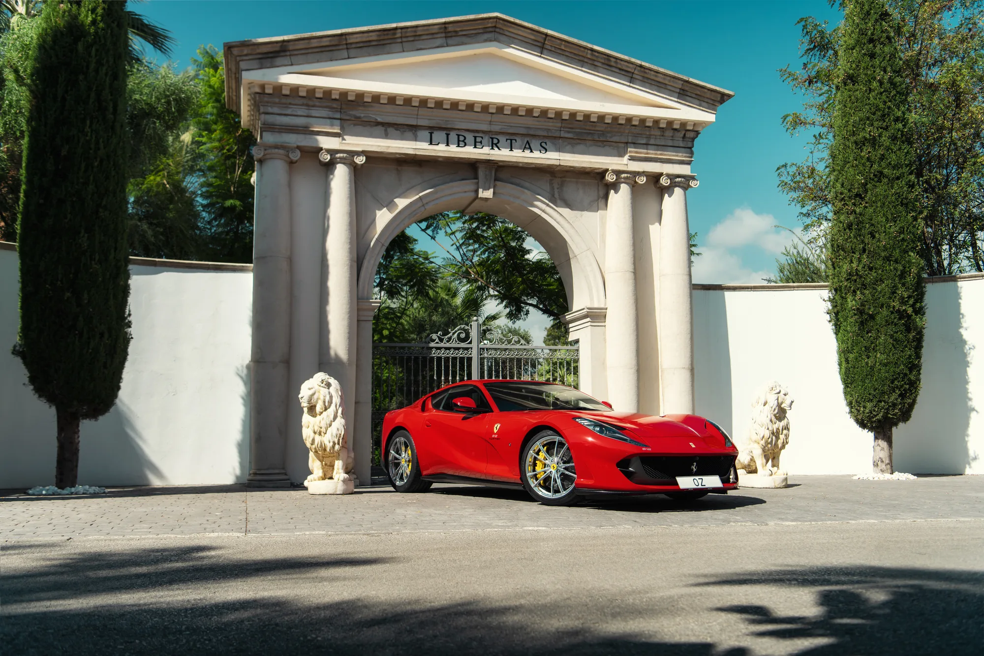 OZ Racing Zeus on Ferrari 812 F152M, photo 2