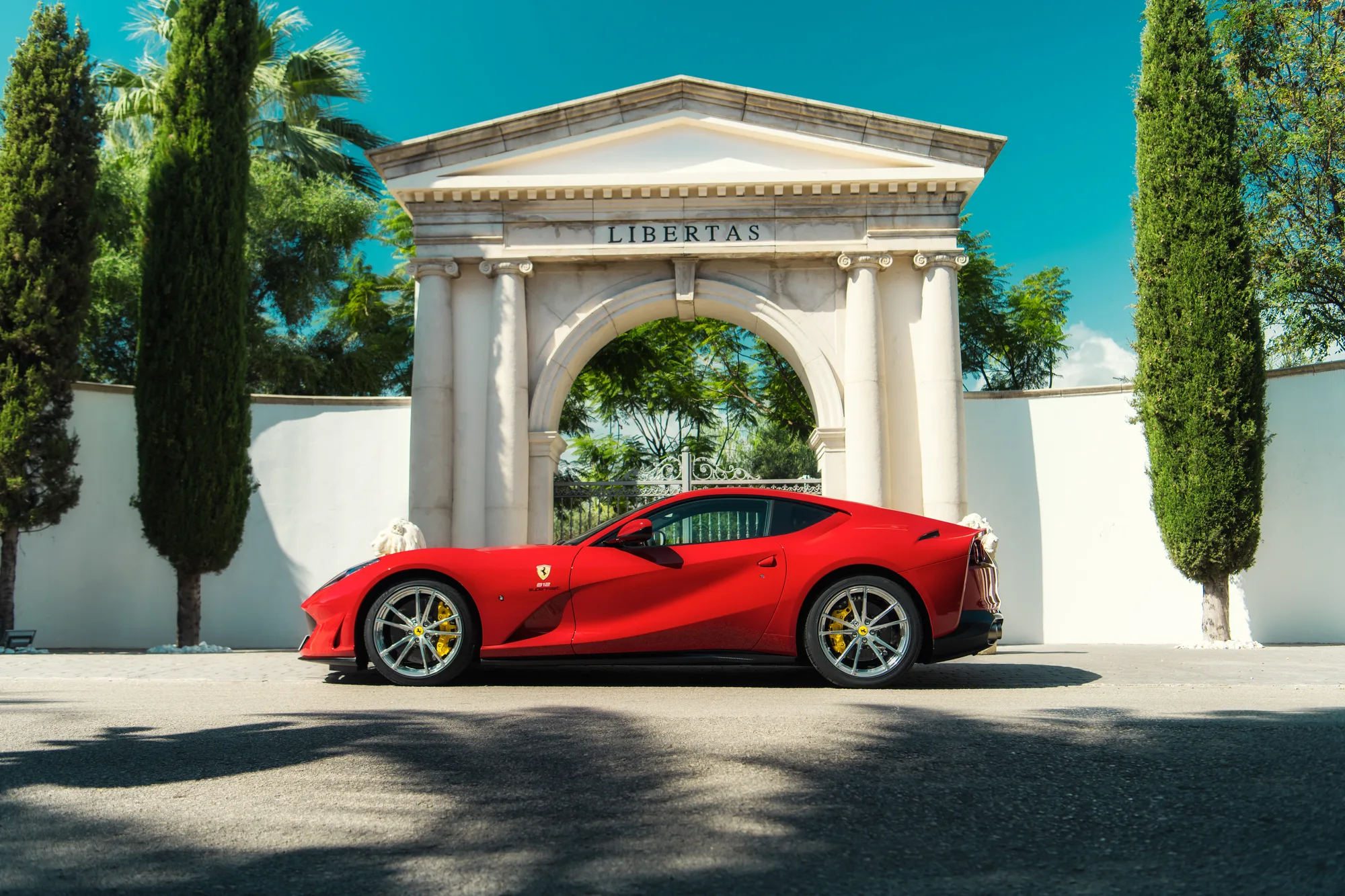 OZ Racing Zeus on Ferrari 812 F152M, photo 3