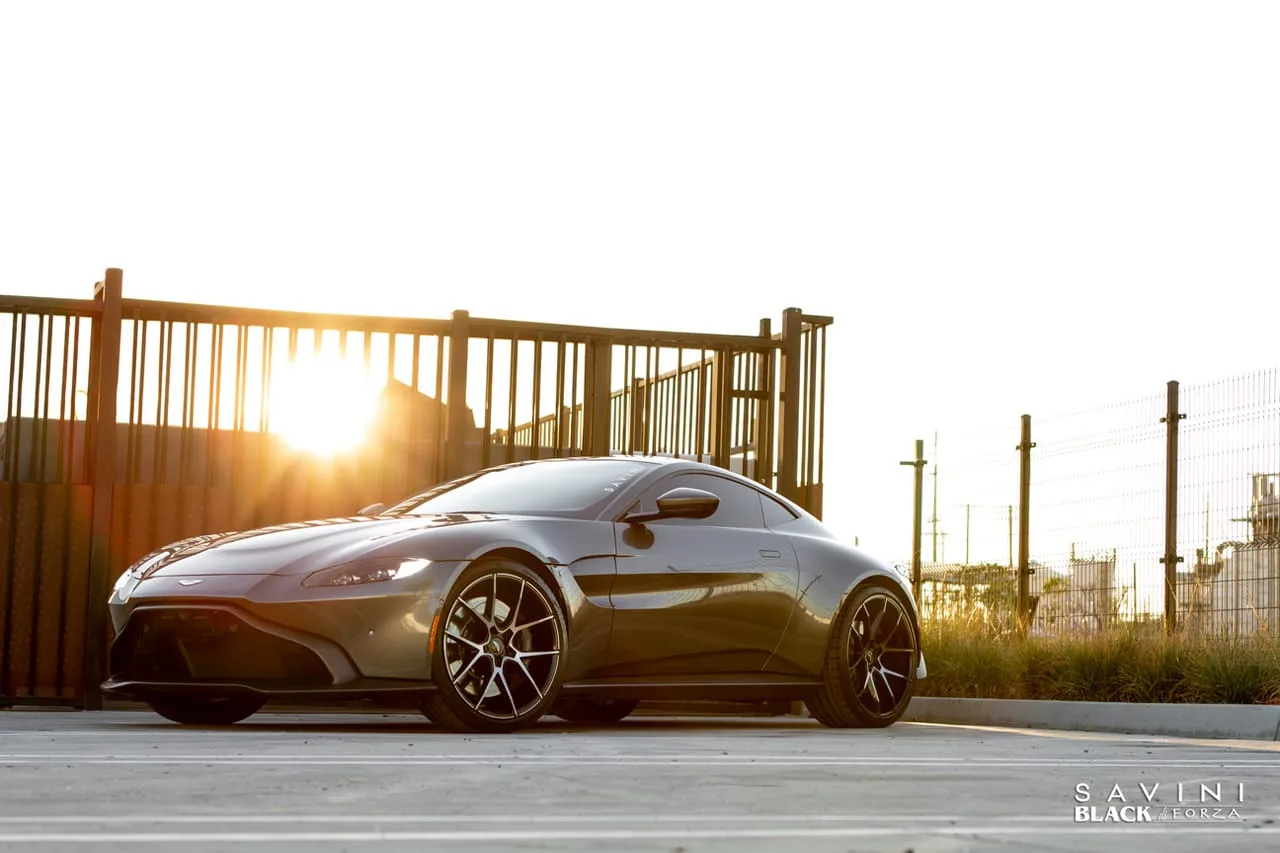 Savini BM14 Gloss Black on Aston Martin Vantage (2018).1, photo 2