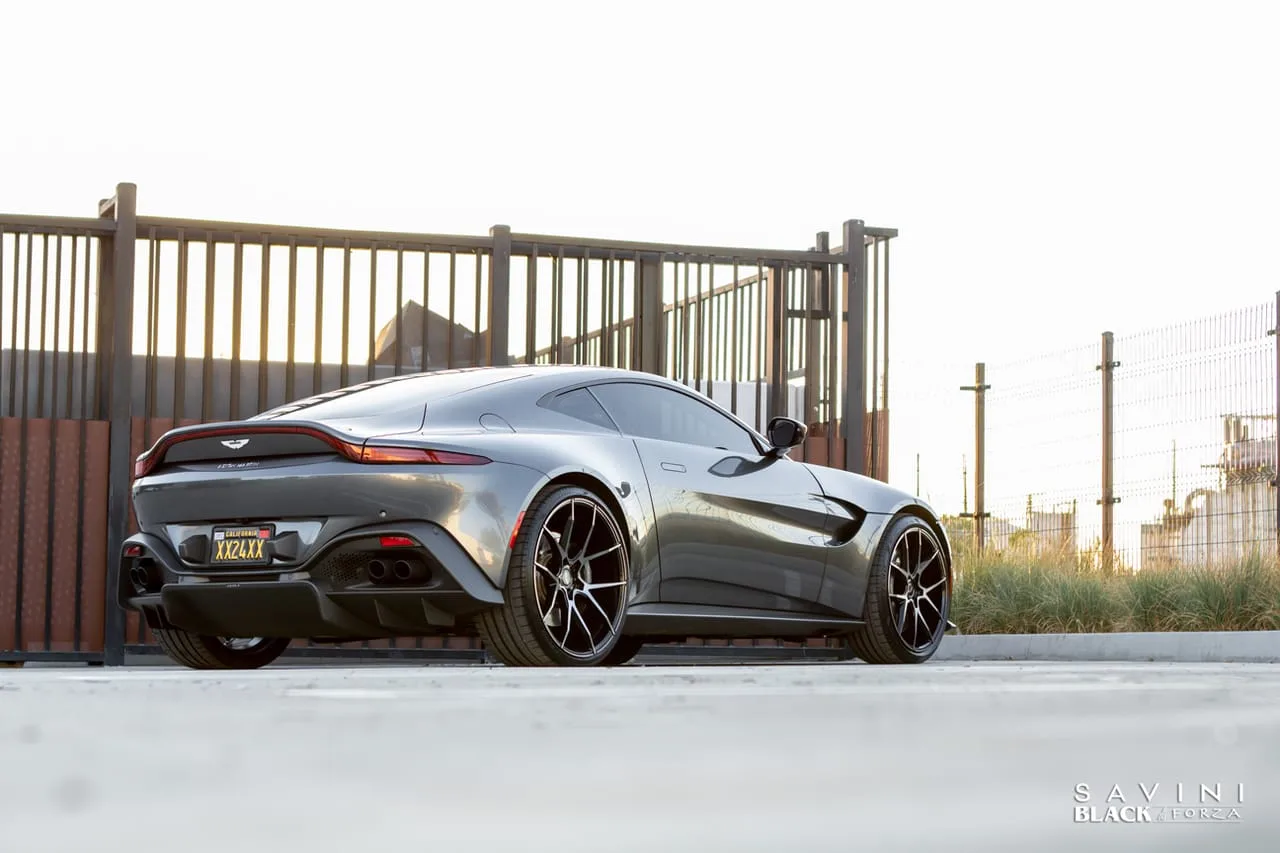 Savini BM14 Gloss Black on Aston Martin Vantage (2018).1, photo 4