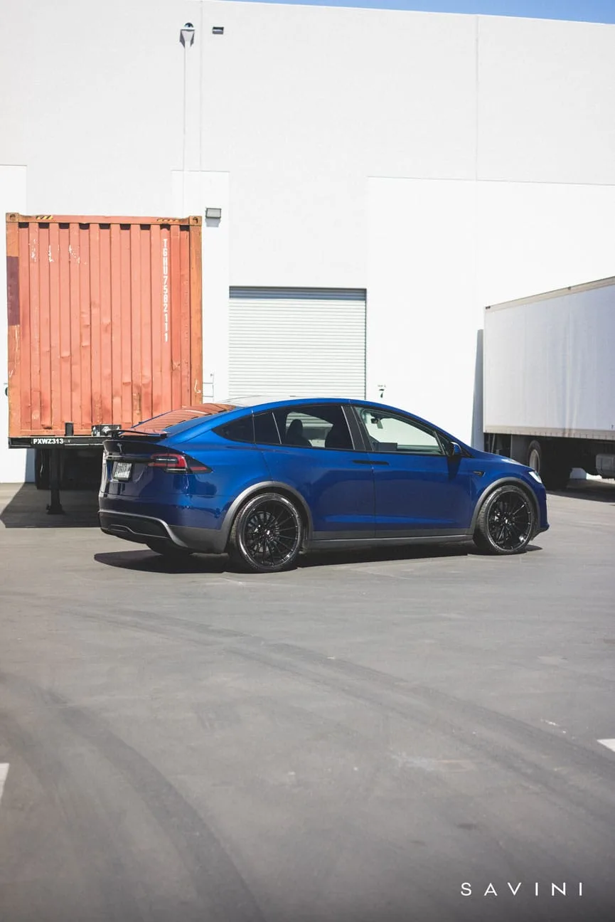 Savini BM16 Gloss Black on Tesla Model X Original (2015-2021), photo 4