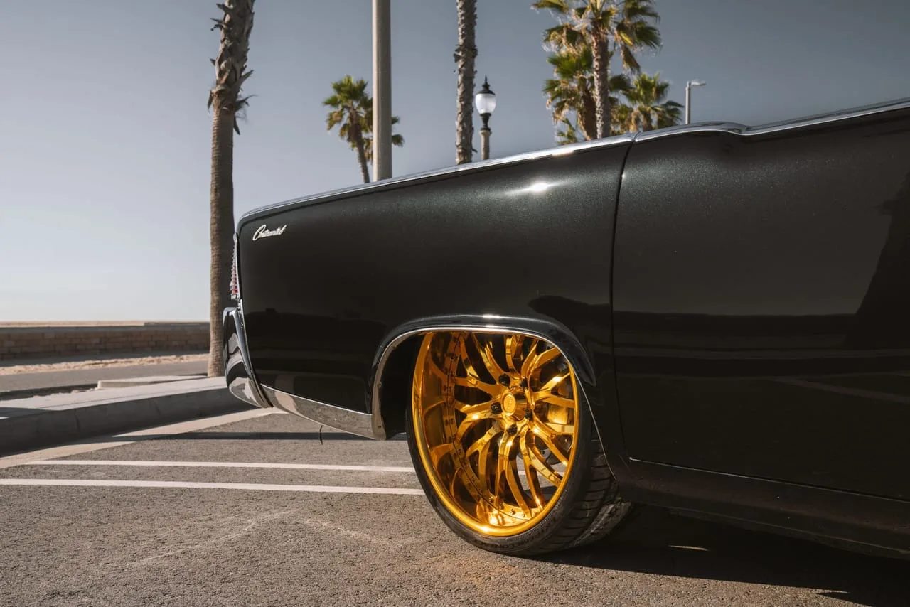Savini C2-5 on Lincoln Continental 4th gen, photo 3