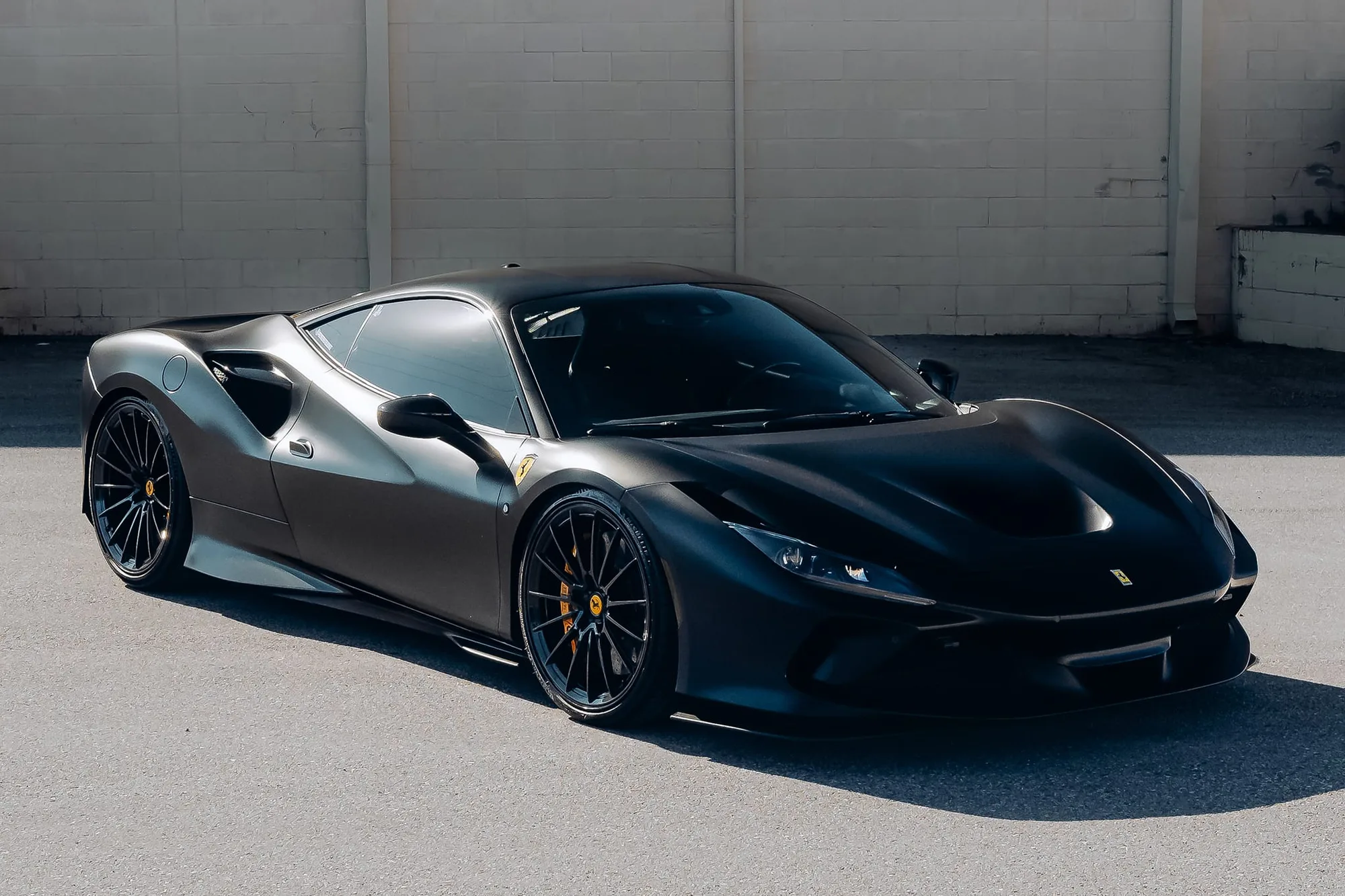 Savini R2 Gloss Black