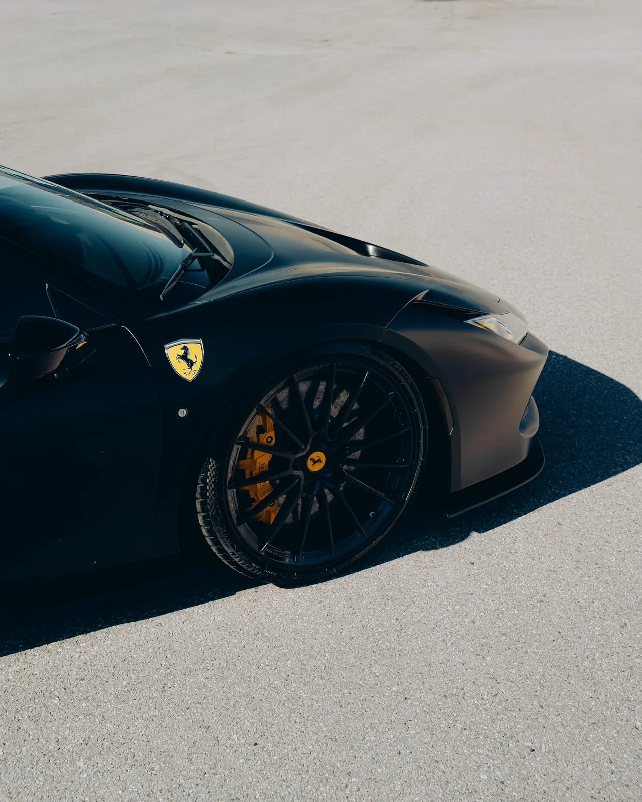 Savini R2 Gloss Black on Ferrari F8 F142MFL, photo 3