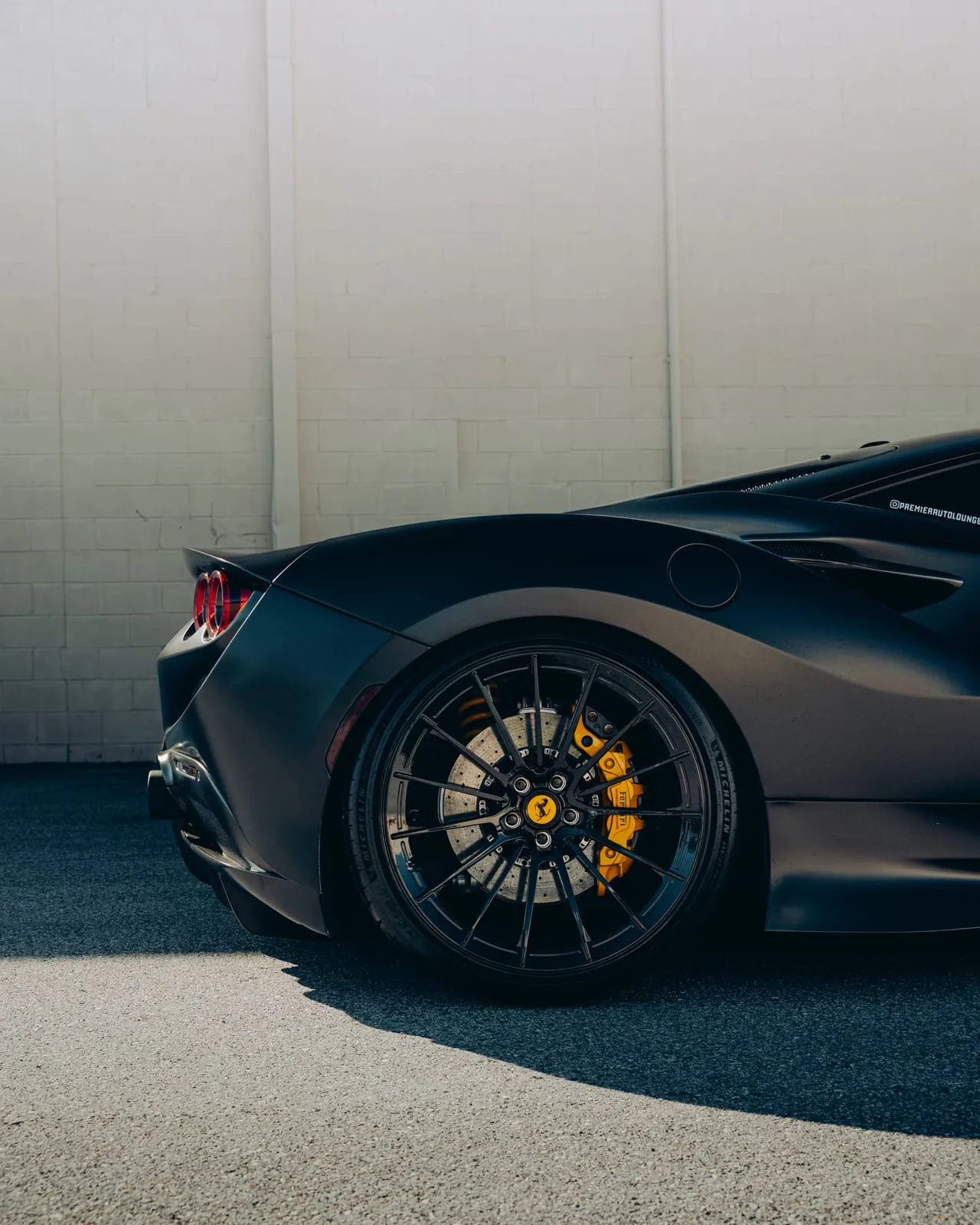 Savini R2 Gloss Black on Ferrari F8 F142MFL, photo 10