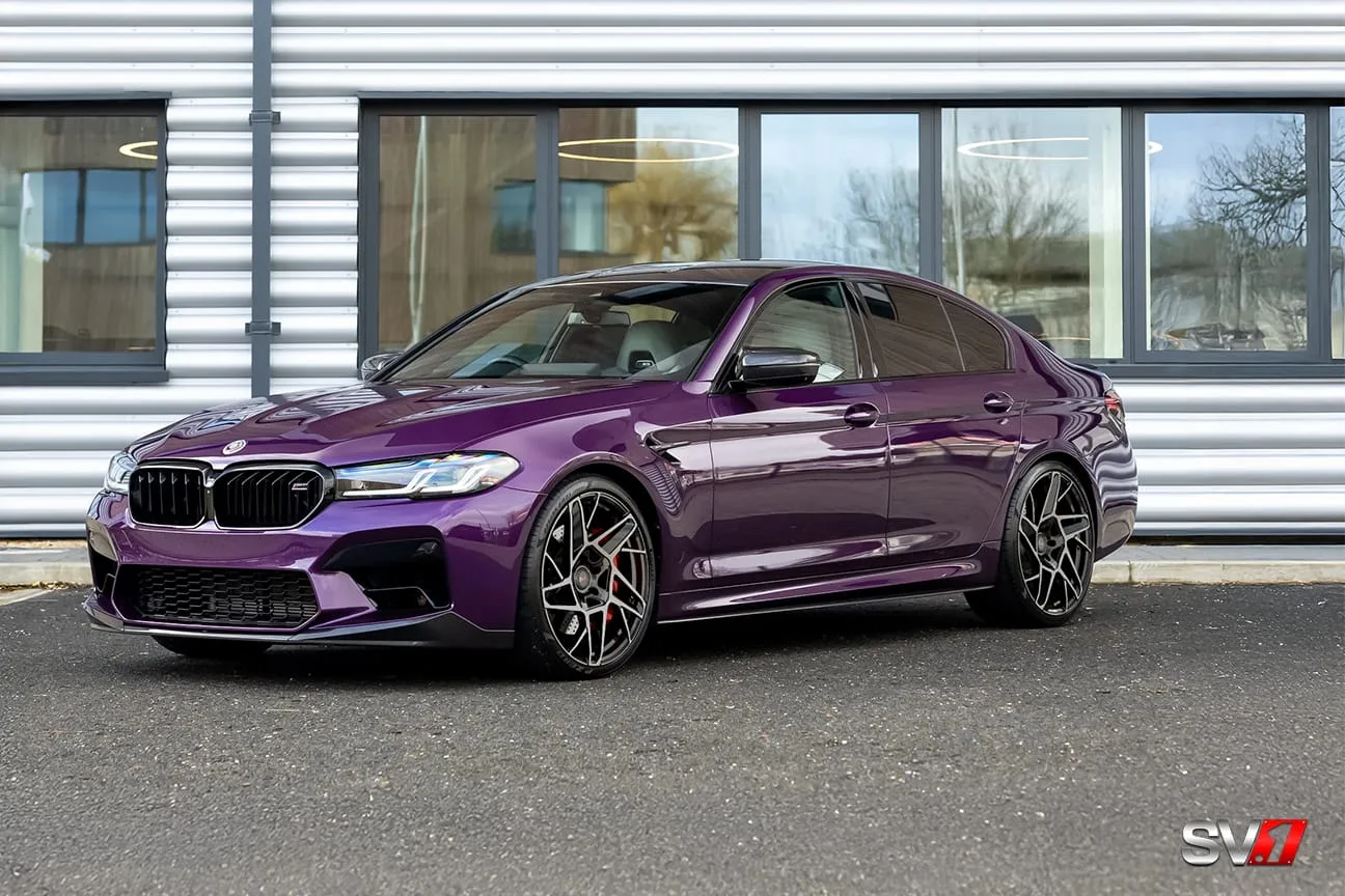 Savini R5 Gloss Black on BMW M5 F90.1
