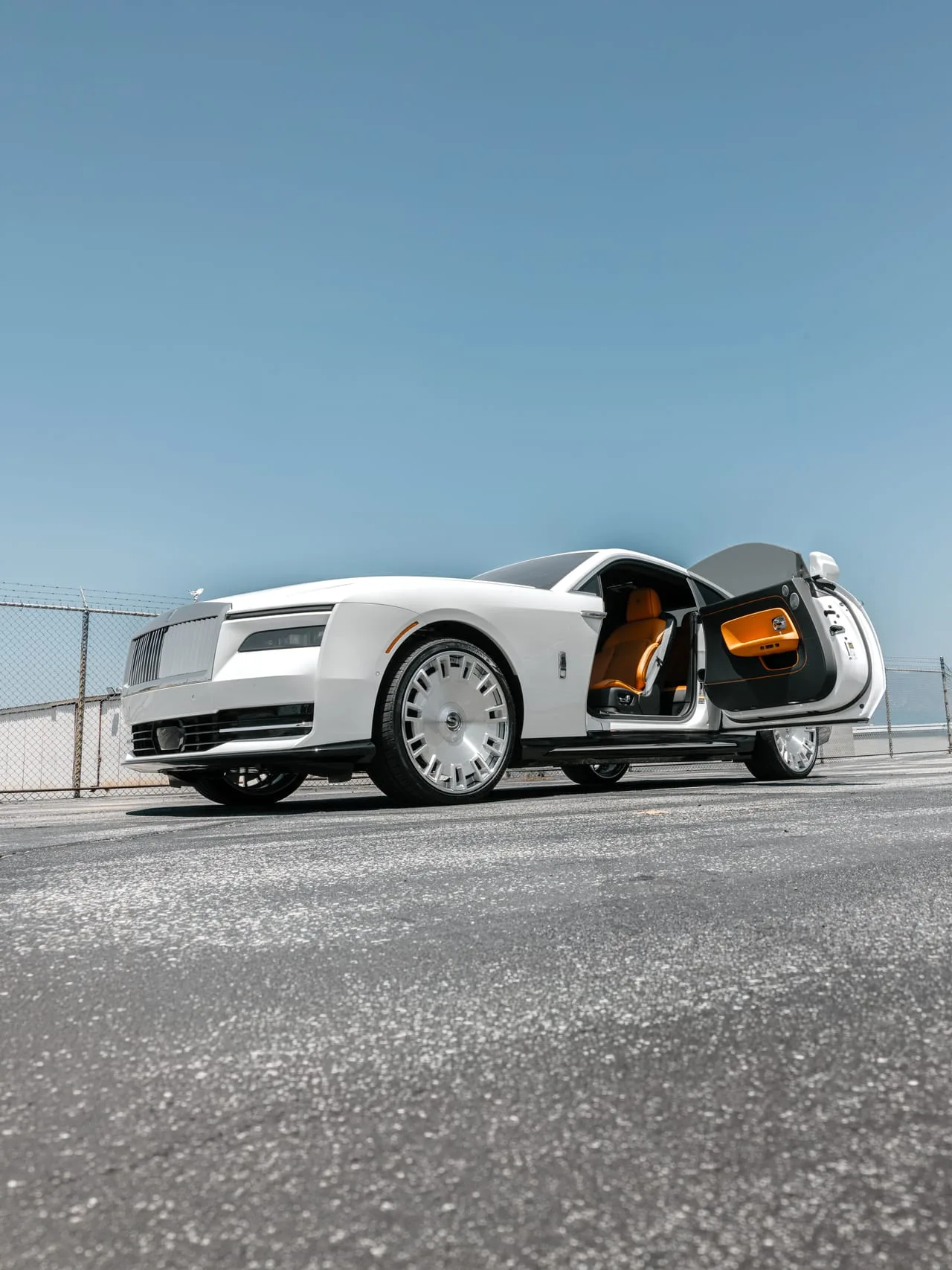 Savini SL8 on Rolls-Royce Spectre, photo 6