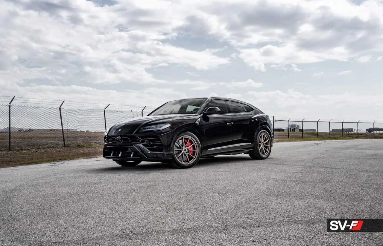 Savini SV-F4 L on Lamborghini Urus (2018), photo 7