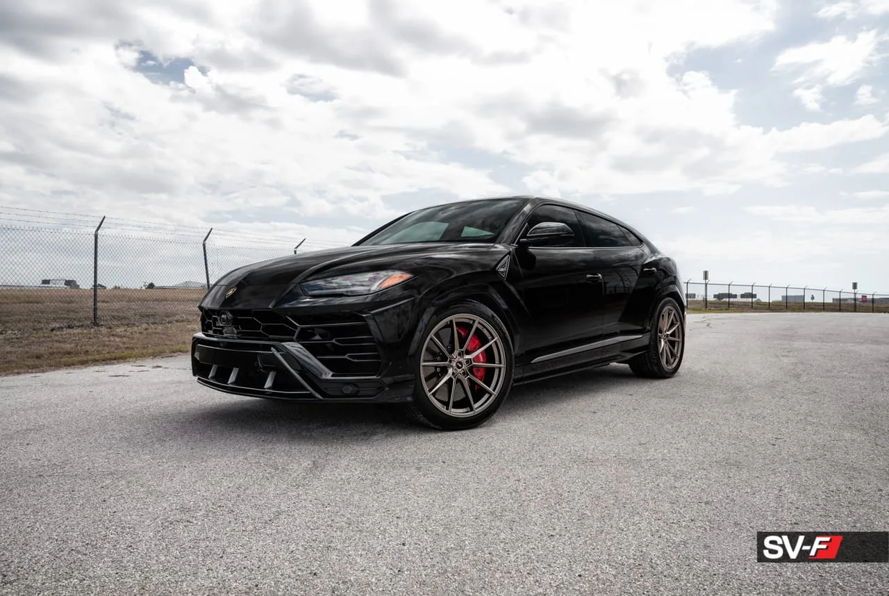 Savini SV-F4 L on Lamborghini Urus (2018), photo 2