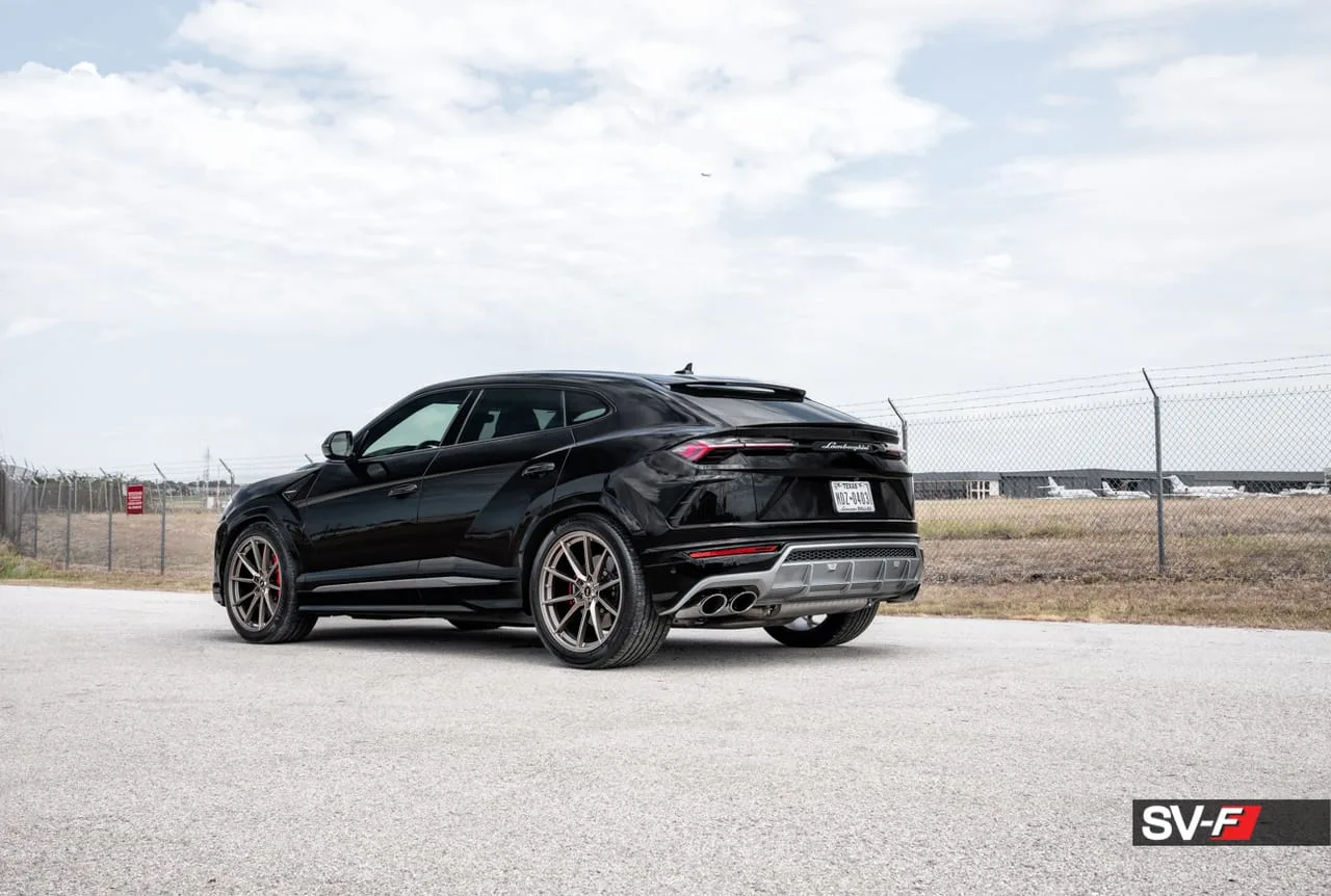 Savini SV-F4 L on Lamborghini Urus (2018), photo 3