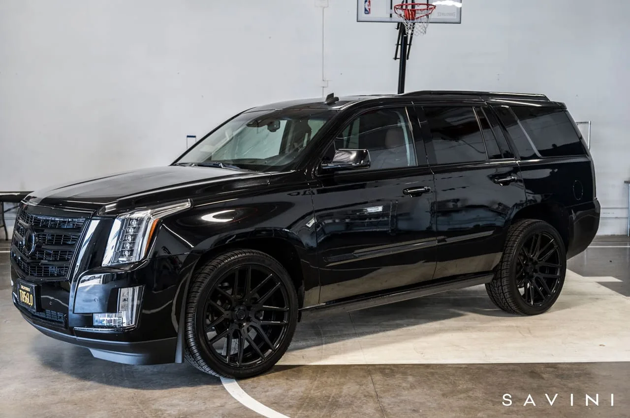 Savini SV63 D on Cadillac Escalade 4th gen (GMT K2XX), photo 2