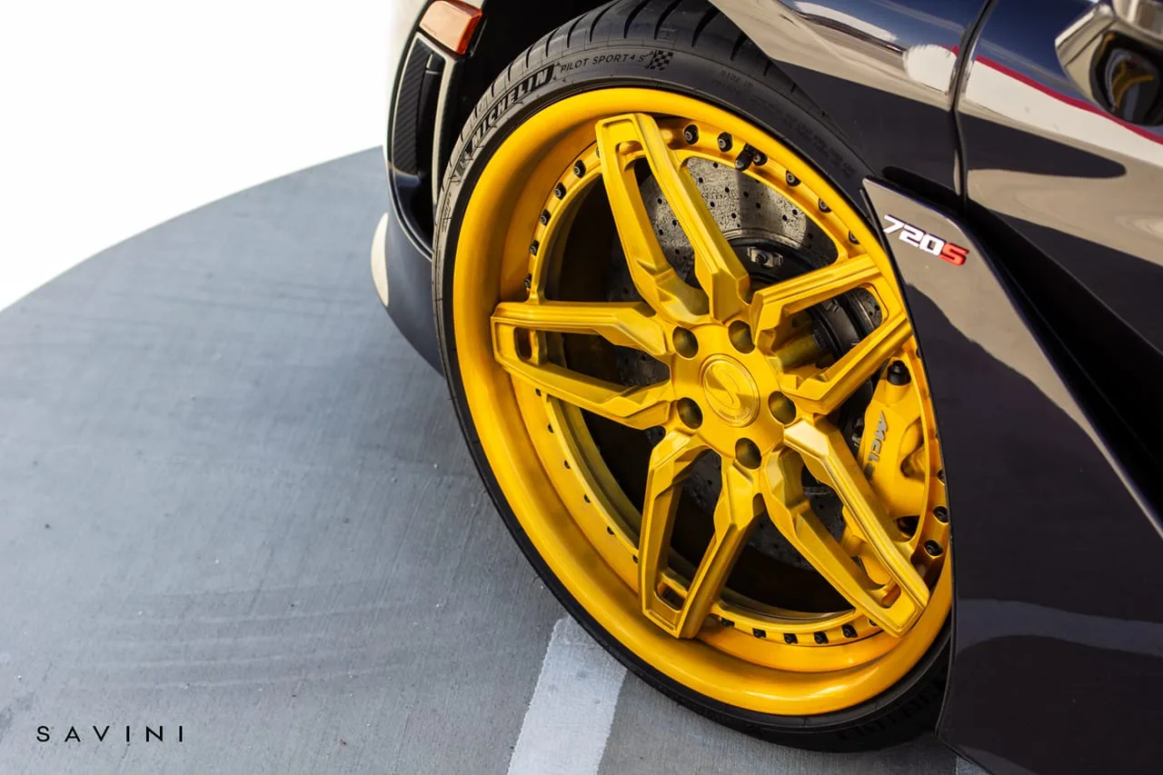 Savini SV82 on McLaren 720S, photo 5