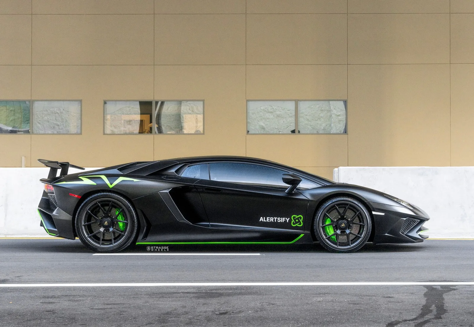 Strasse CL5R Ultralight Carbon Series on Lamborghini Aventador First Gen.1, photo 9