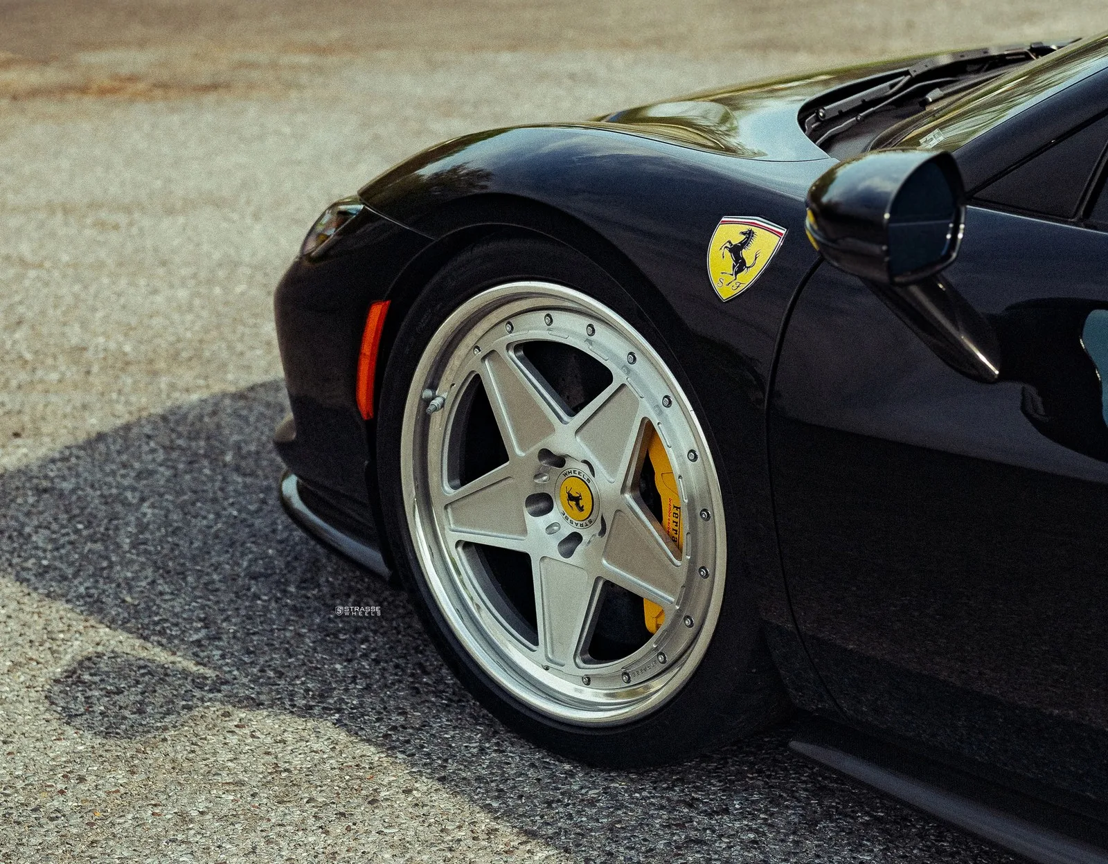 Strasse F5 Track Series on Ferrari 296 F171, photo 2