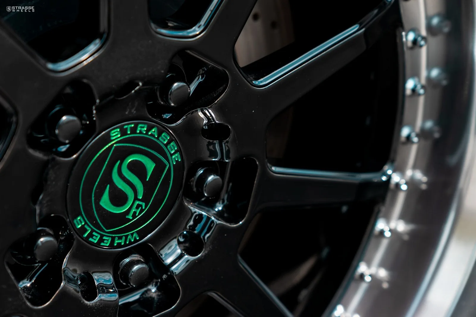 Strasse R10 Competition Series on Nissan GT-R R35.2, photo 10