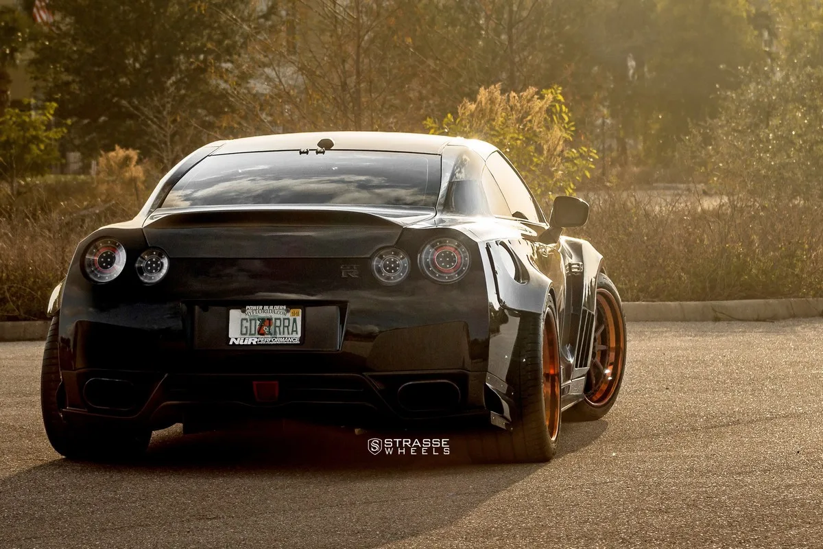 Strasse R10 Competition Series on Nissan GT-R R35.1, photo 12
