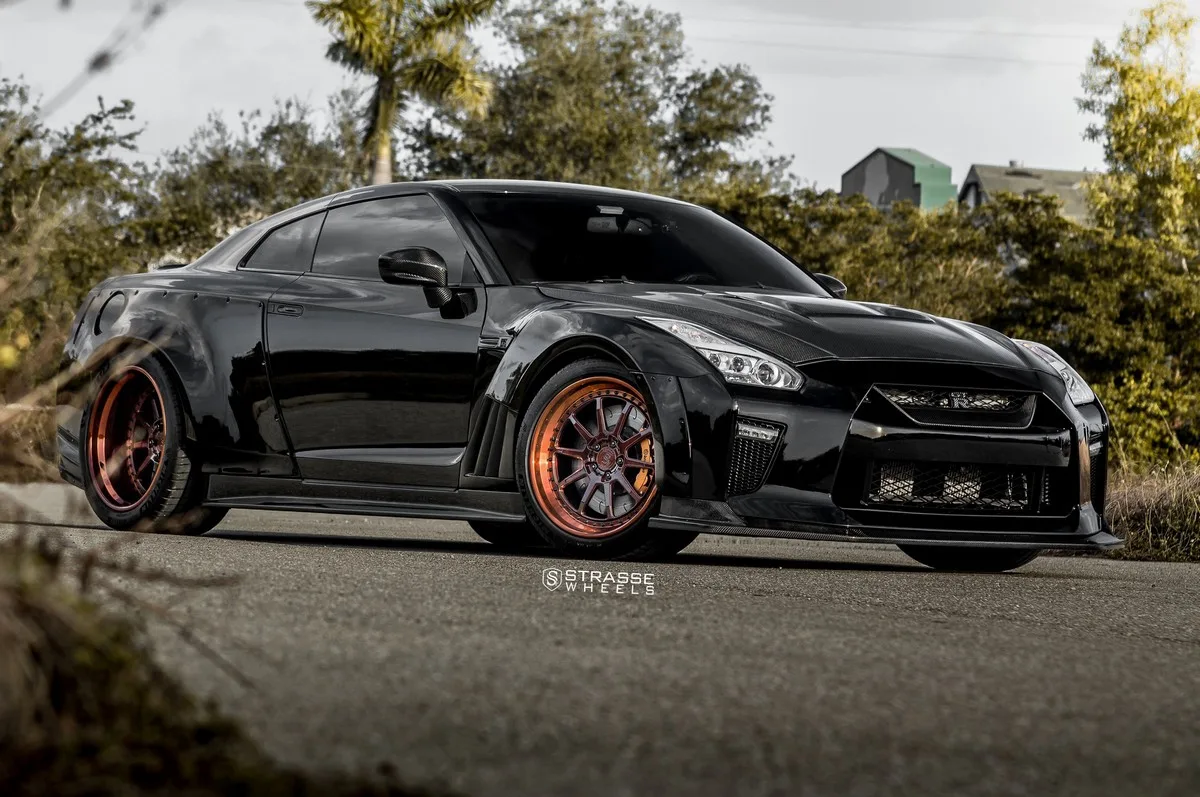 Strasse R10 Competition Series on Nissan GT-R R35.1, photo 11
