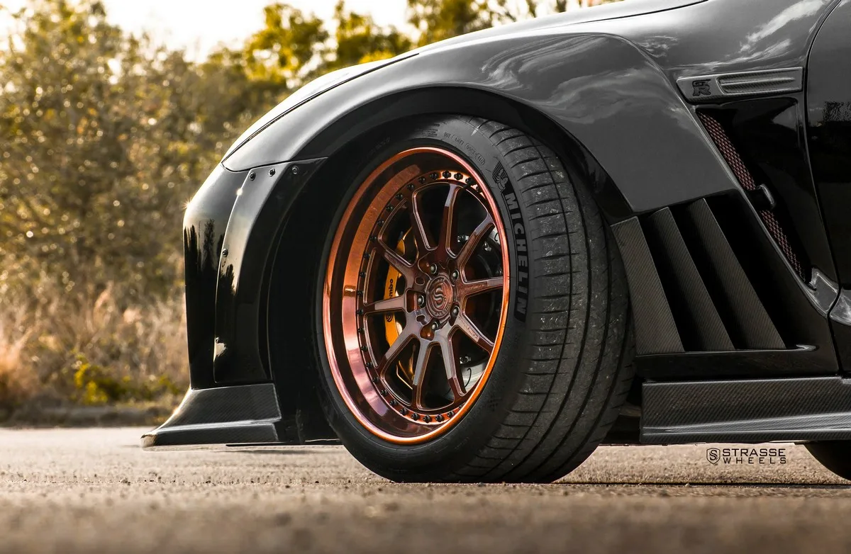 Strasse R10 Competition Series on Nissan GT-R R35.1, photo 4