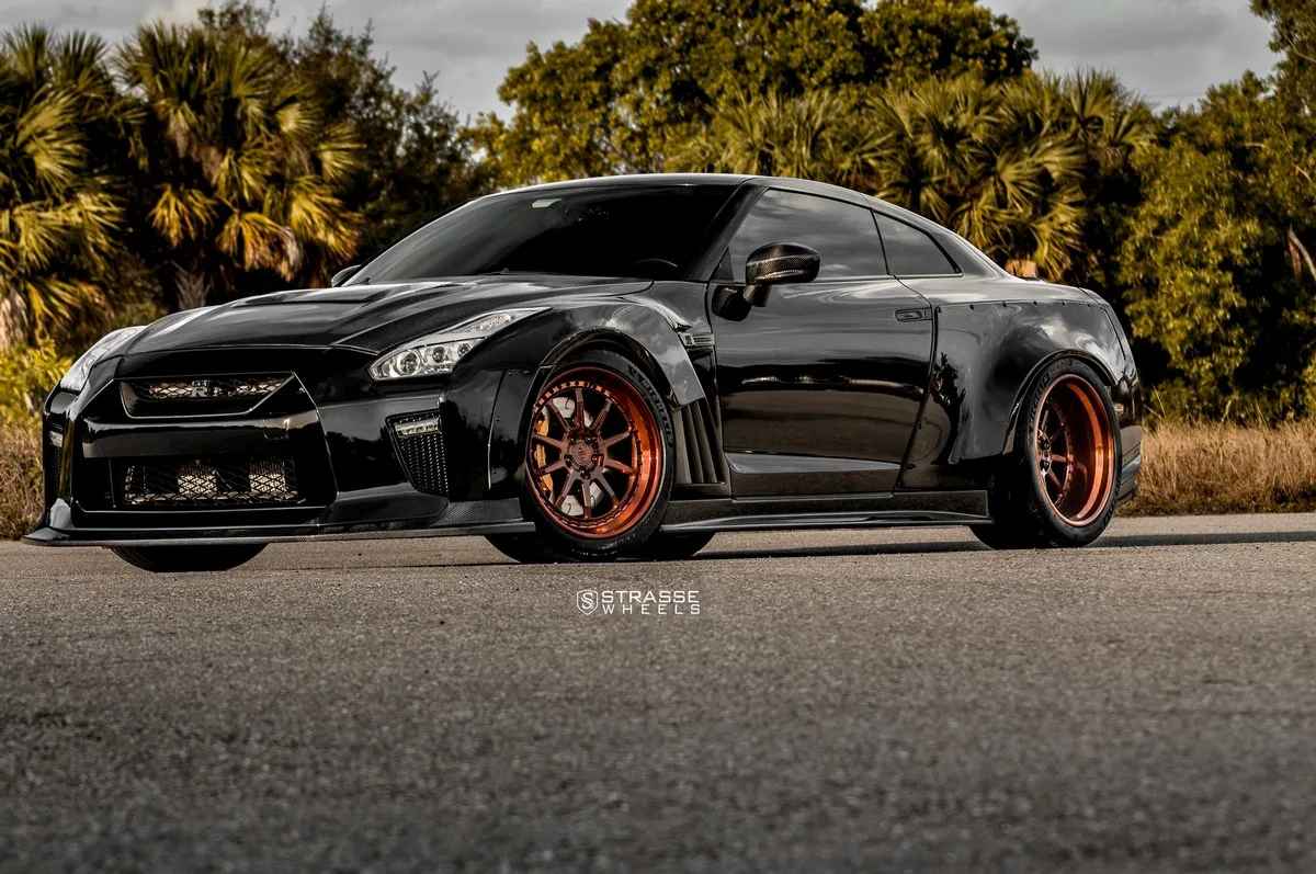Strasse R10 Competition Series on Nissan GT-R R35.1, photo 10