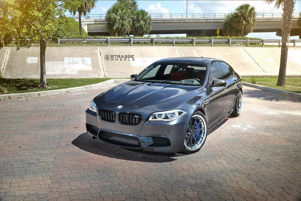 Strasse R10 Deep Concave FS on BMW M5 F10.1