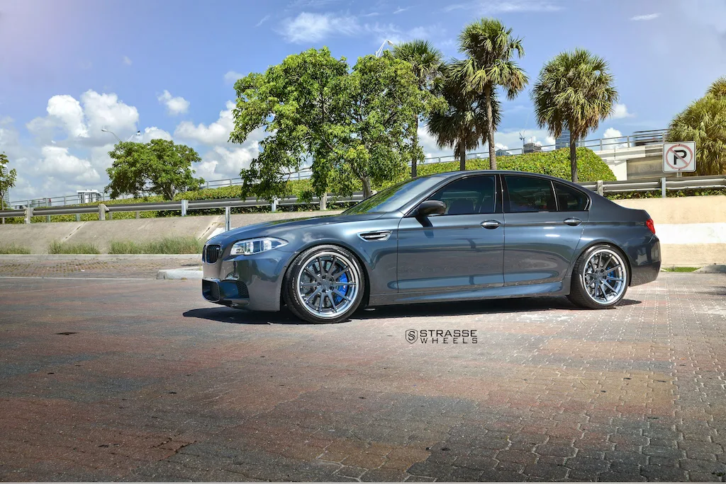 Strasse R10 Deep Concave FS on BMW M5 F10.1, photo 2