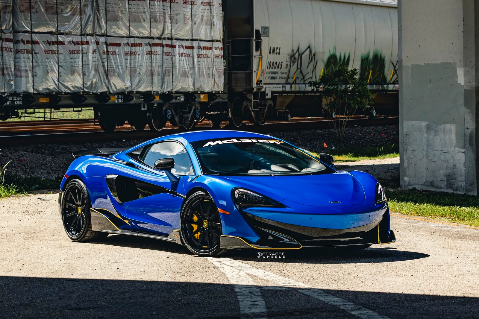 Strasse R10 Deep Concave FS on McLaren 600LT, photo 5