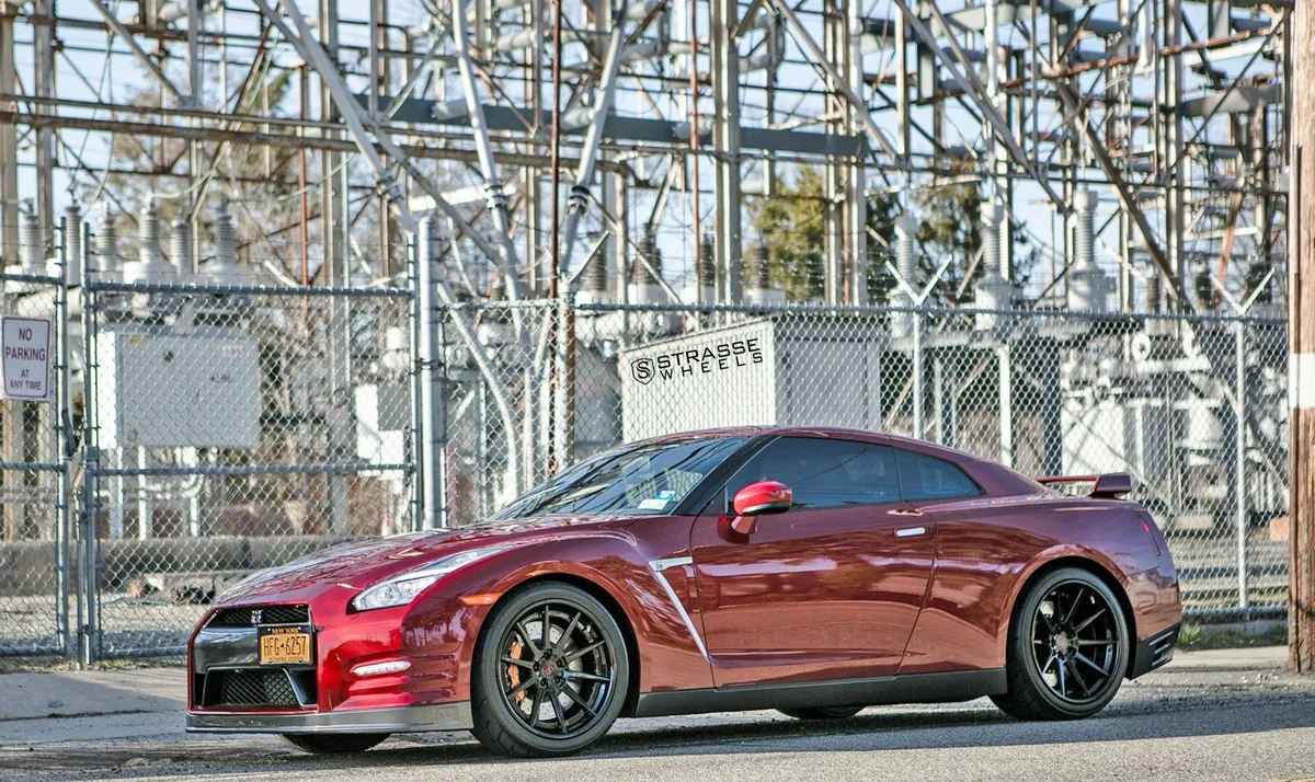 Strasse R10 Deep Concave FS on Nissan GT-R R35.1, photo 5
