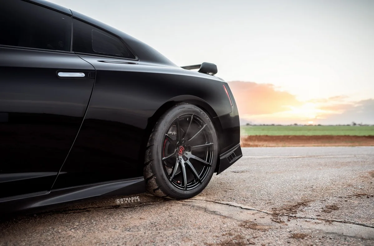 Strasse R10 Deep Concave Monoblock on Nissan GT-R R35.2, photo 8