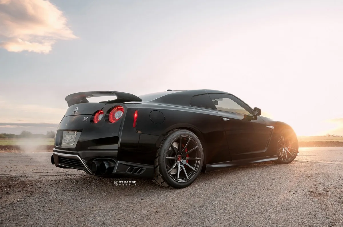Strasse R10 Deep Concave Monoblock on Nissan GT-R R35.2, photo 6