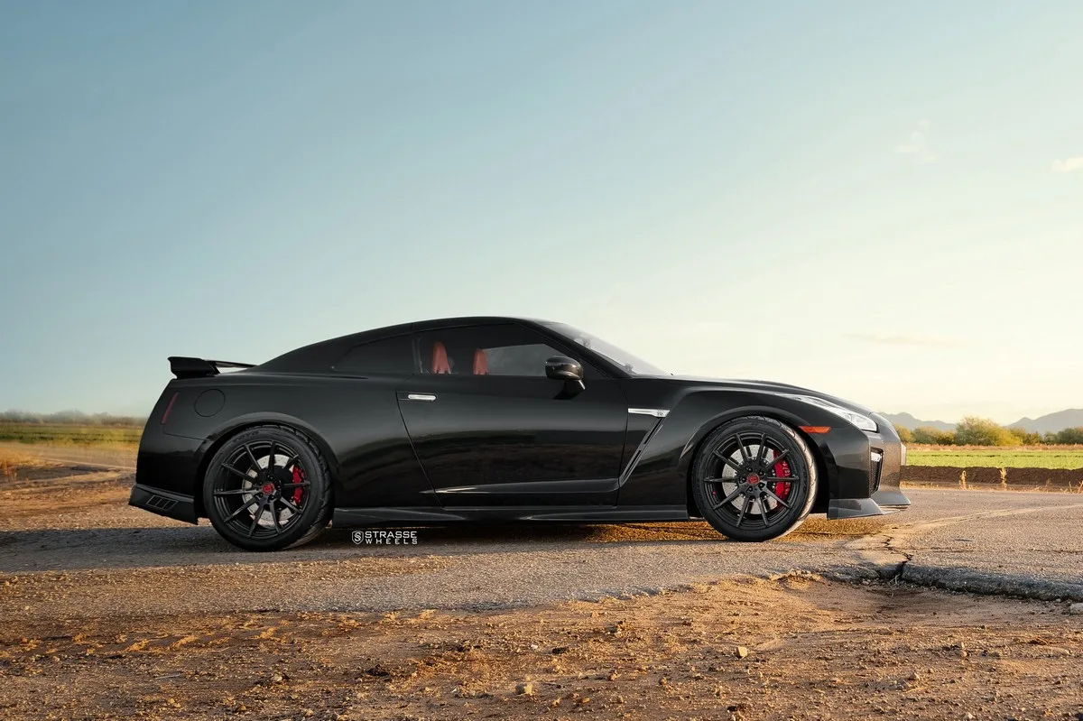 Strasse R10 Deep Concave Monoblock on Nissan GT-R R35.2, photo 12