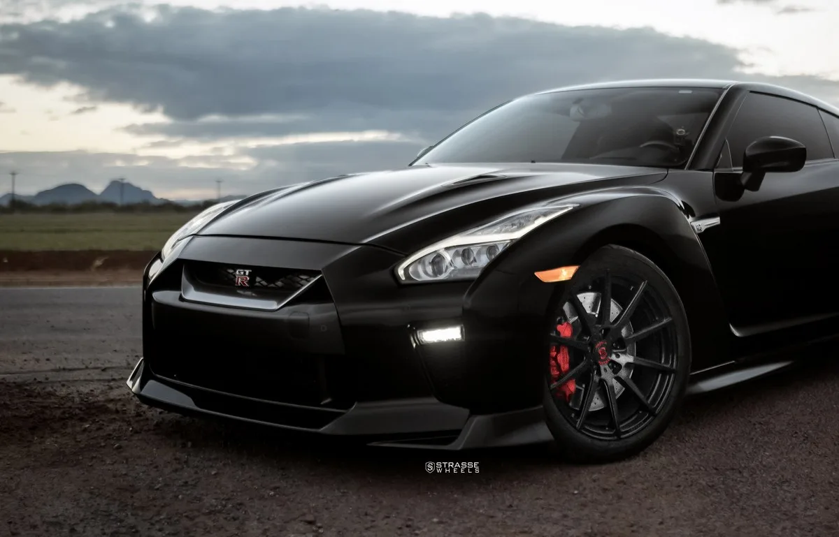 Strasse R10 Deep Concave Monoblock on Nissan GT-R R35.2, photo 2