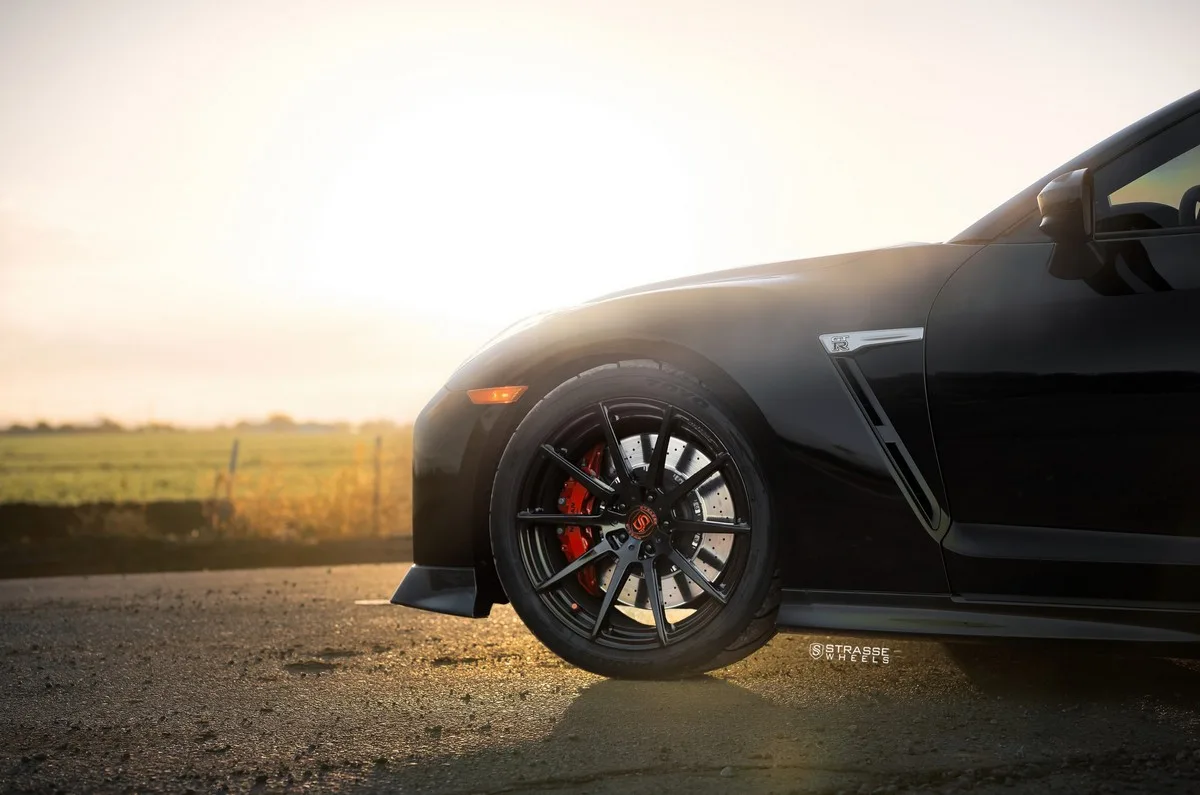 Strasse R10 Deep Concave Monoblock on Nissan GT-R R35.2, photo 3