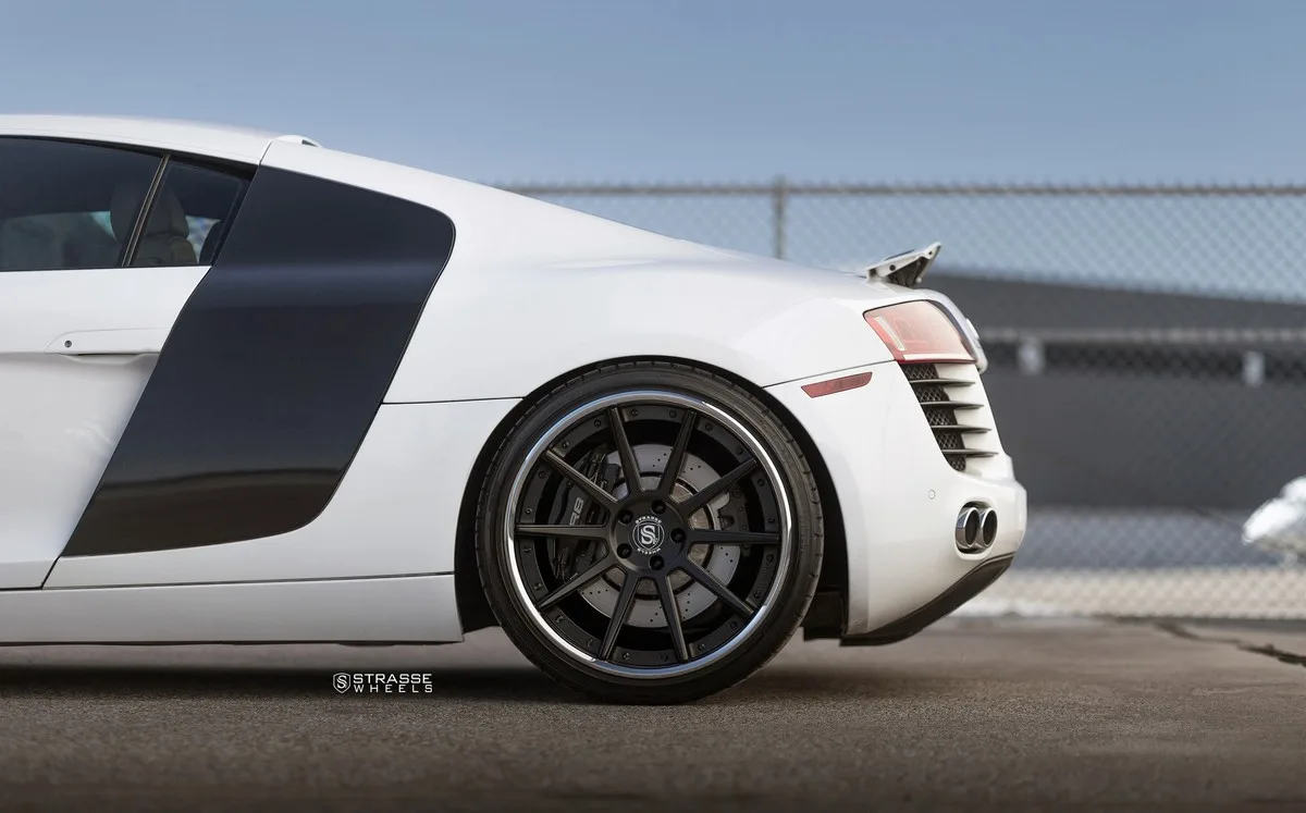 Strasse R10 Deep Concave Series on Audi R8 Type 42.1, photo 4