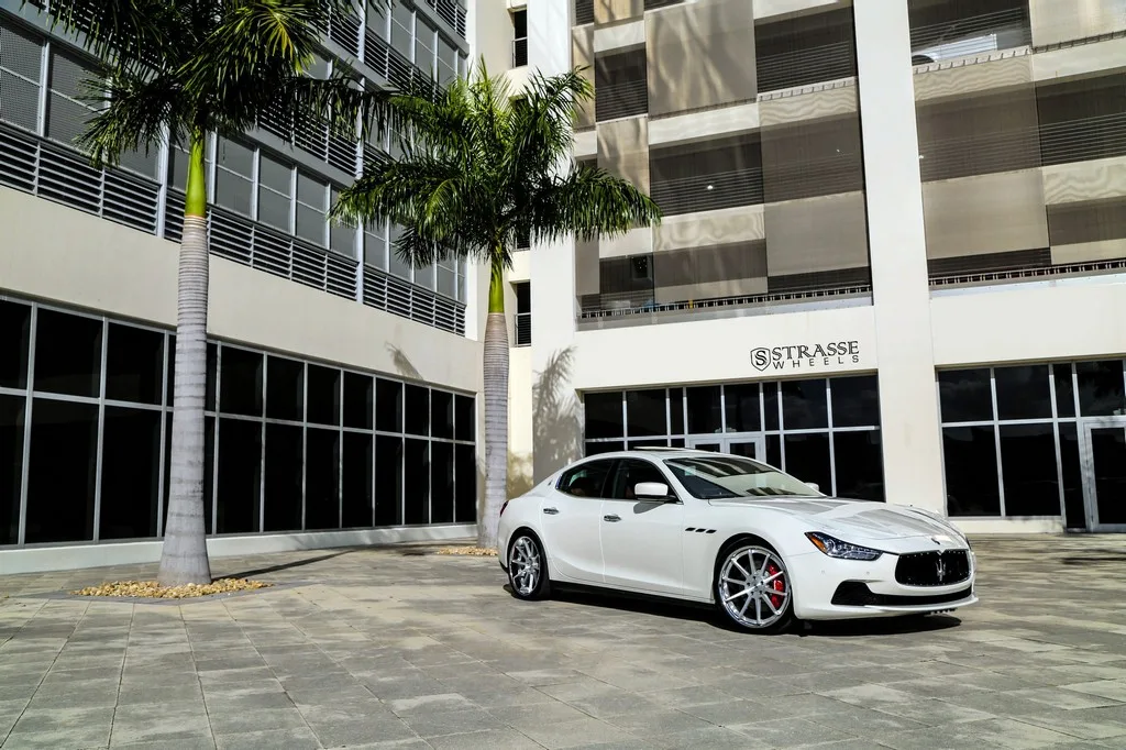 Strasse R10 Deep Concave on Maserati Ghibli Third Gen.1, photo 7