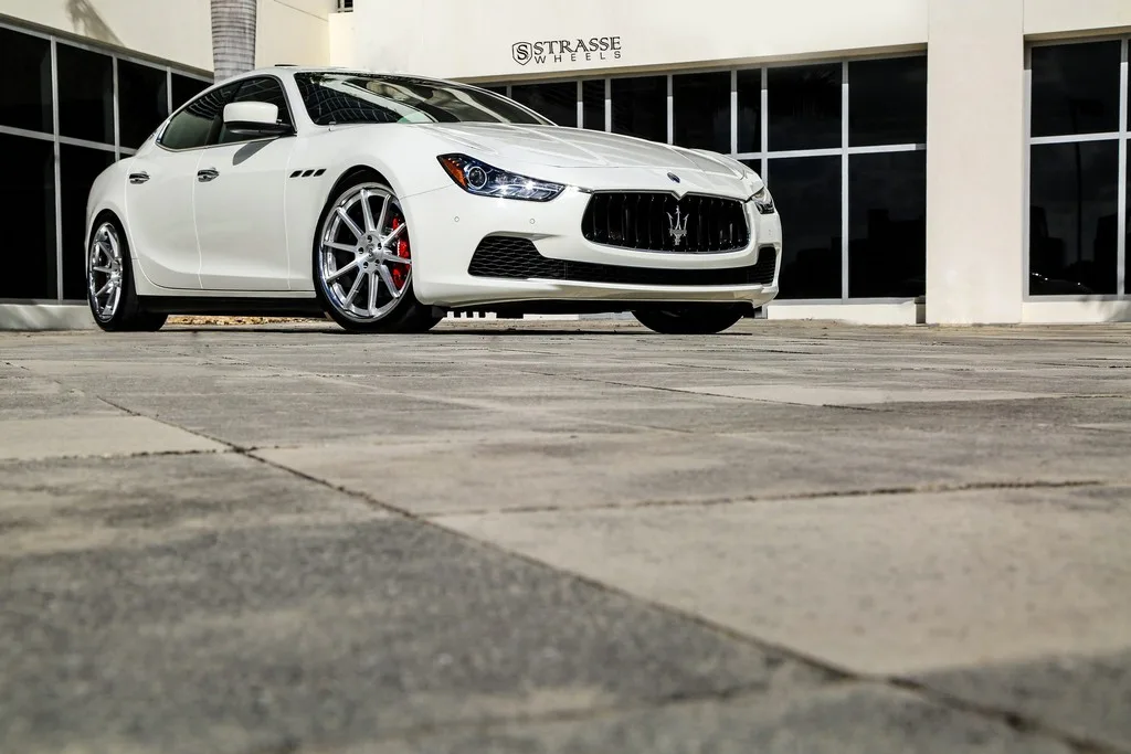 Strasse R10 Deep Concave on Maserati Ghibli Third Gen.1, photo 4