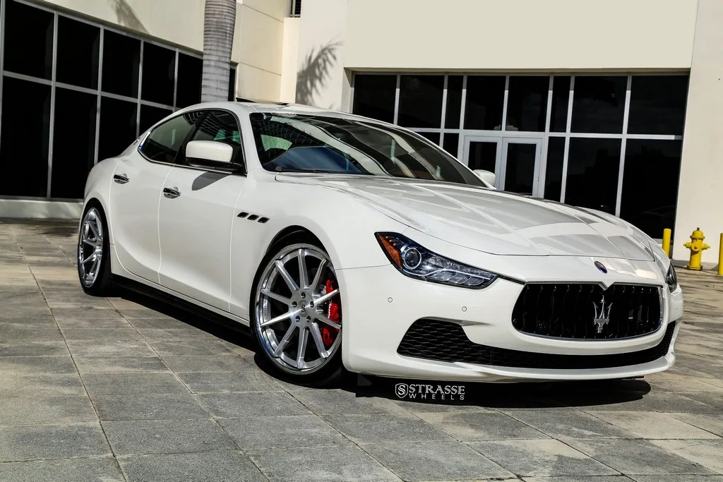 Strasse R10 Deep Concave on Maserati Ghibli Third Gen.1, photo 2