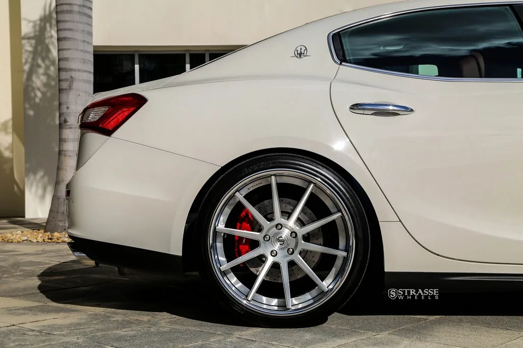 Strasse R10 Deep Concave on Maserati Ghibli Third Gen.1, photo 8