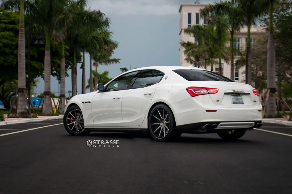 Strasse R10 Deep Concave on Maserati Ghibli Third Gen.2, photo 5