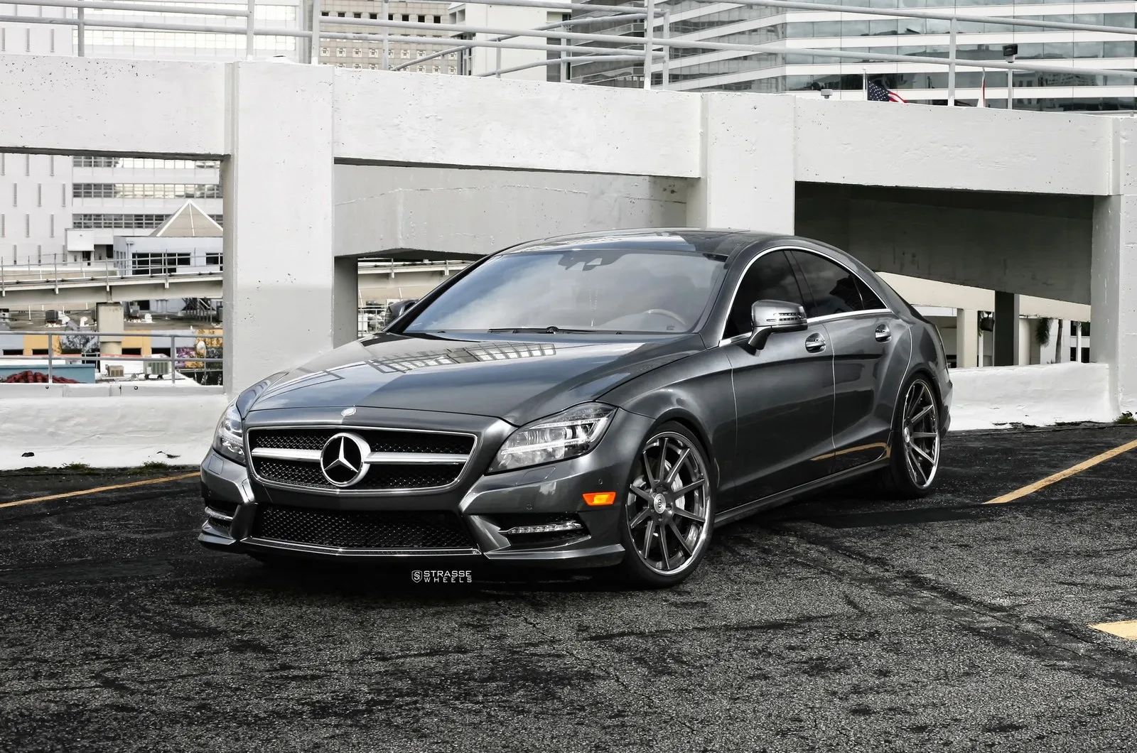 Strasse R10 Deep Concave on Mercedes-Benz CLS C218.2, photo 2
