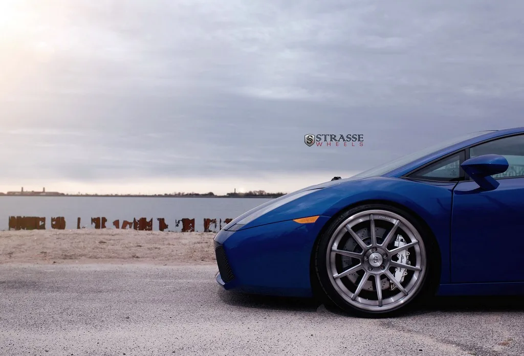 Strasse R10 Deep Concave on Lamborghini Gallardo (2003)
