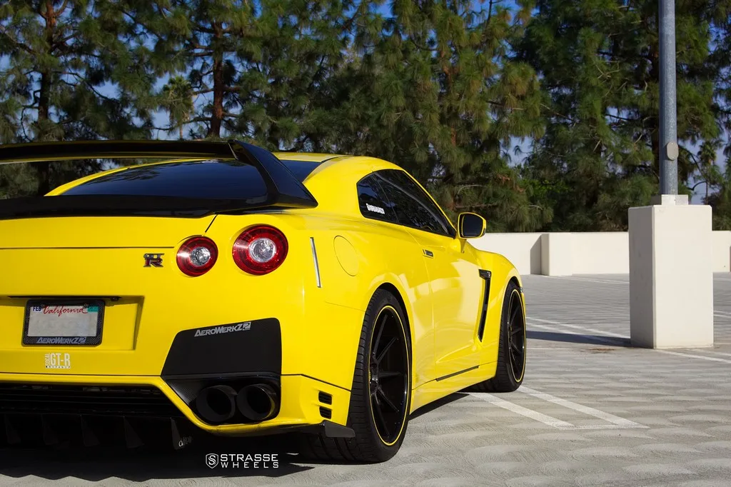 Strasse R10 Deep Concave on Nissan GT-R R35.1, photo 11