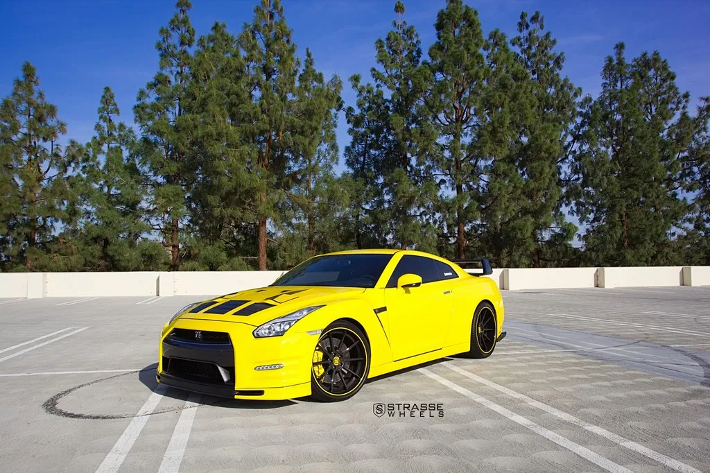 Strasse R10 Deep Concave on Nissan GT-R R35.1, photo 7